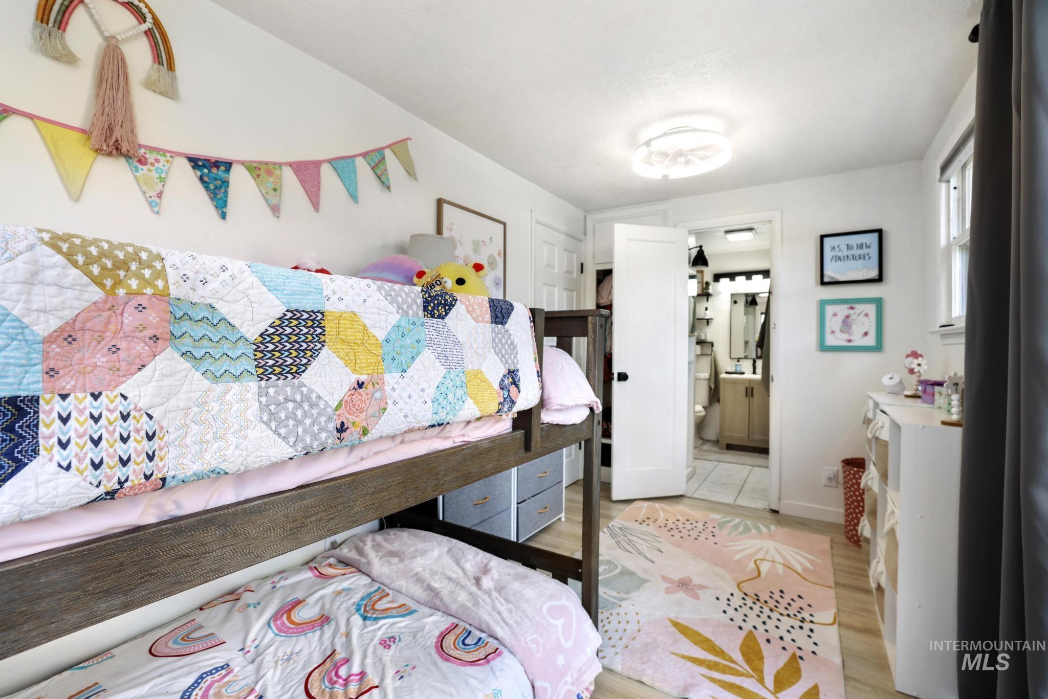 1420 Spruce Ave, Twin Falls, Idaho 83301-4137, 2 Bedrooms, 1.5 Bathrooms, Residential For Sale, Price $310,000,MLS 98979531