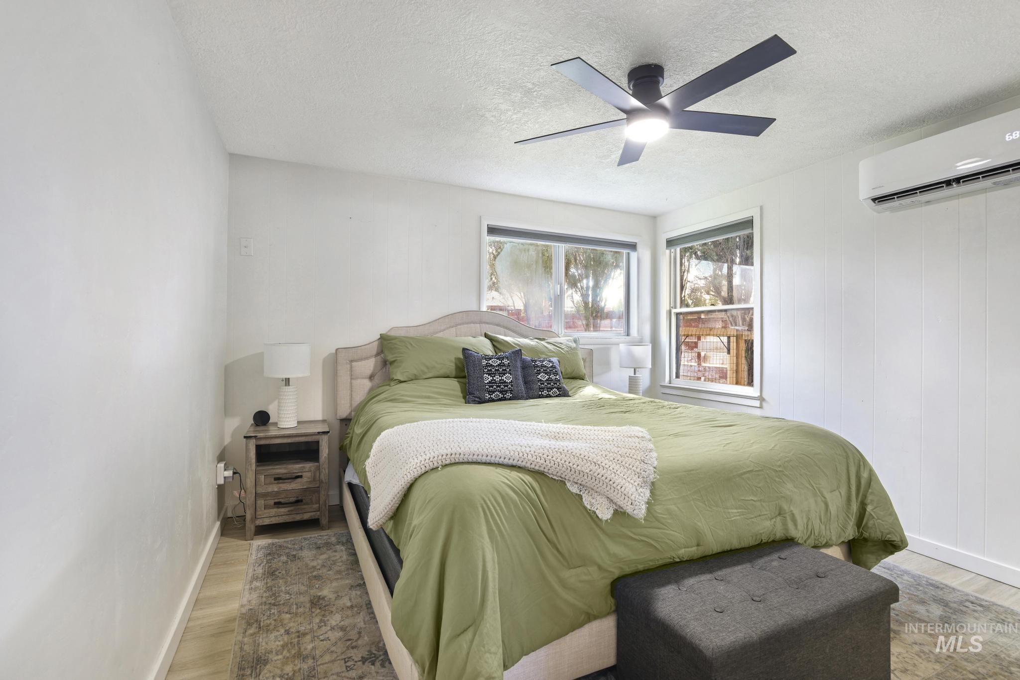 1420 Spruce Ave, Twin Falls, Idaho 83301-4137, 2 Bedrooms, 1.5 Bathrooms, Residential For Sale, Price $310,000,MLS 98979531