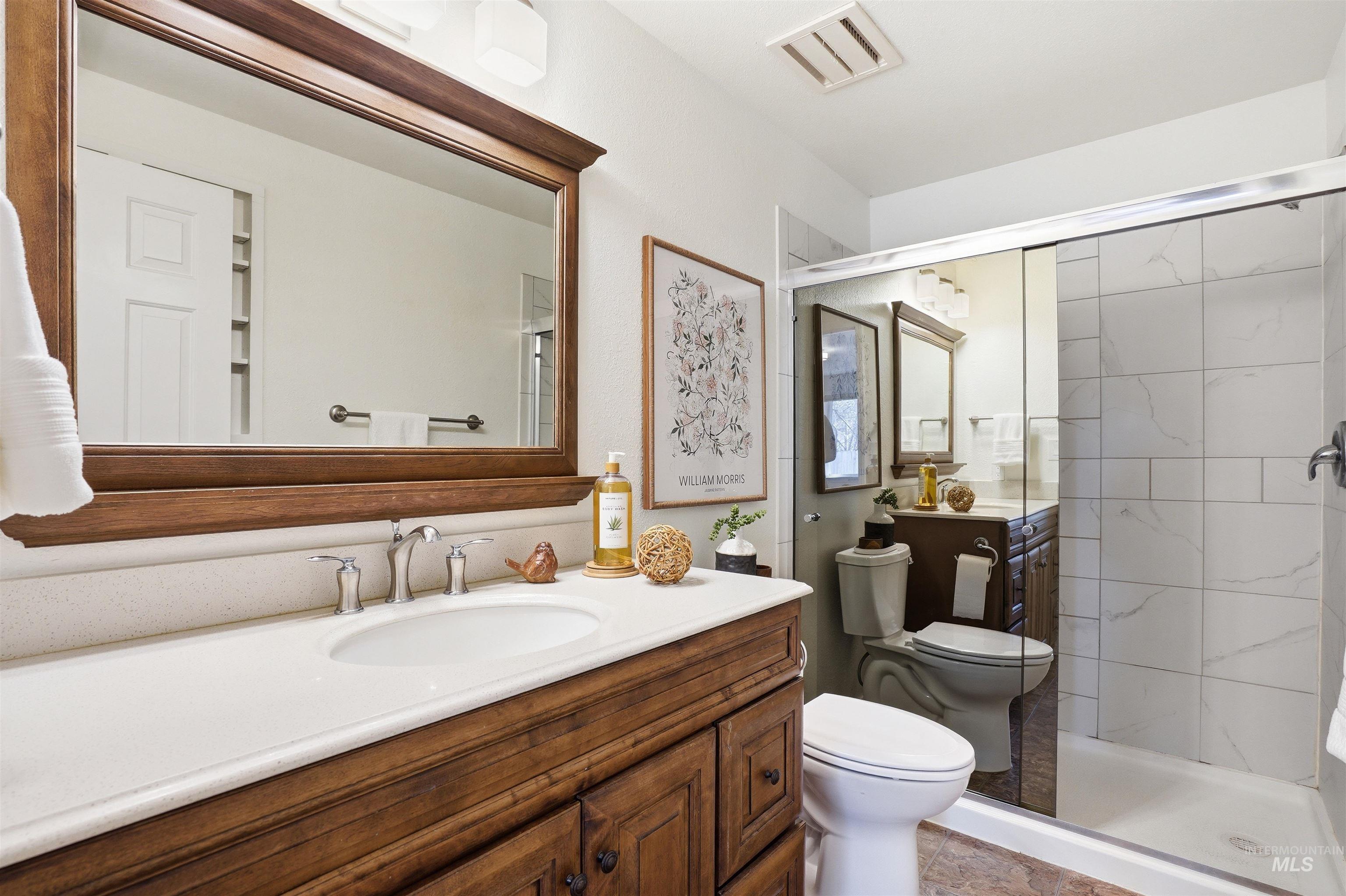 8331 W Cory Ct, Boise, Idaho 83704, 2 Bedrooms, 2 Bathrooms, Residential For Sale, Price $375,000,MLS 98979535