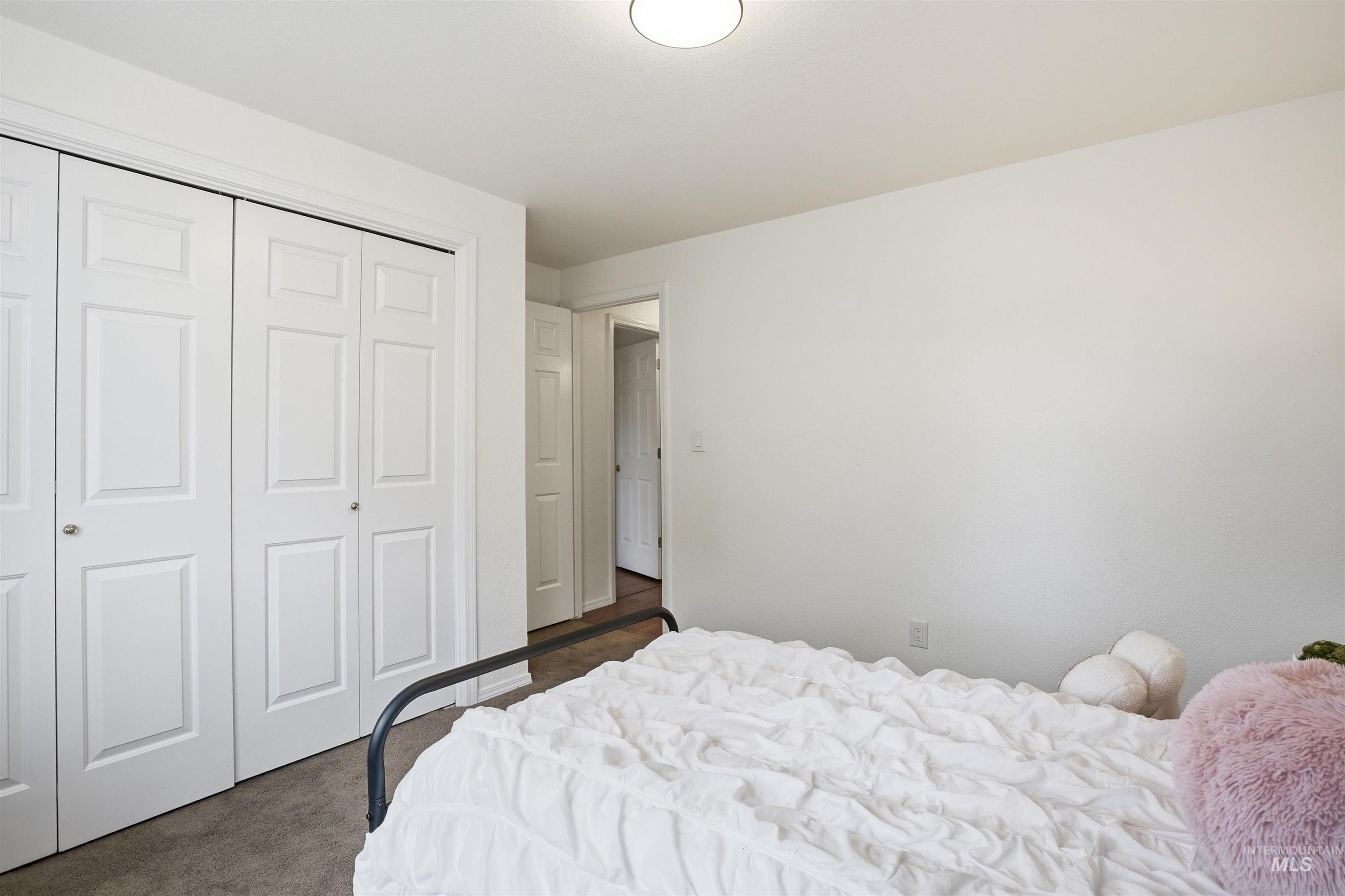 8331 W Cory Ct, Boise, Idaho 83704, 2 Bedrooms, 2 Bathrooms, Residential For Sale, Price $375,000,MLS 98979535