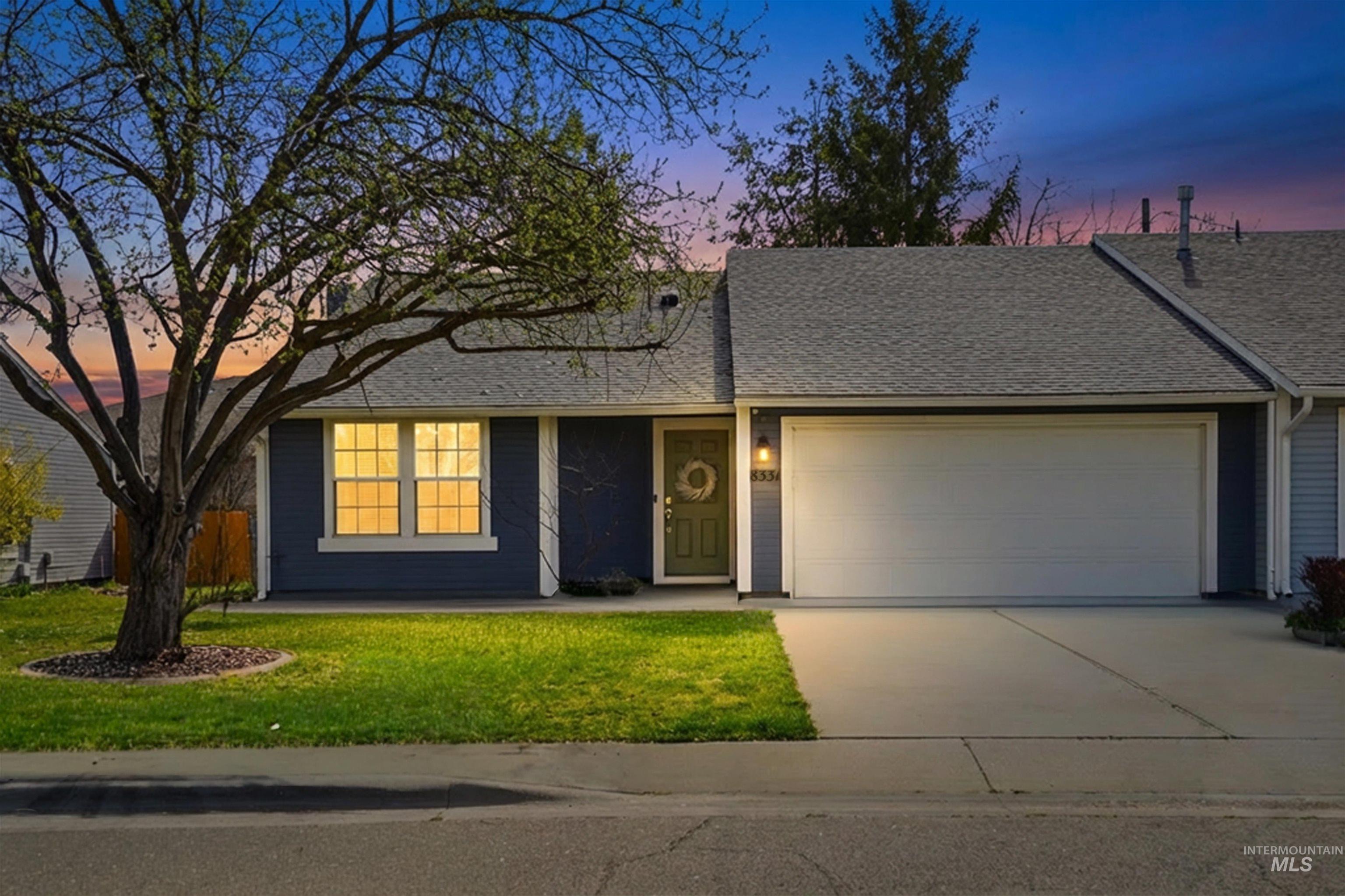 8331 W Cory Ct, Boise, Idaho 83704, 2 Bedrooms, 2 Bathrooms, Residential For Sale, Price $375,000,MLS 98979535