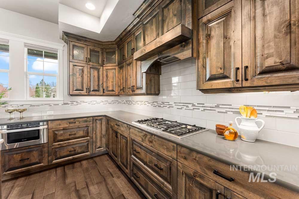 2515 W Cadbury Dr, Eagle, Idaho 83616, 4 Bedrooms, 2.5 Bathrooms, Residential For Sale, Price $1,400,000, 98979539