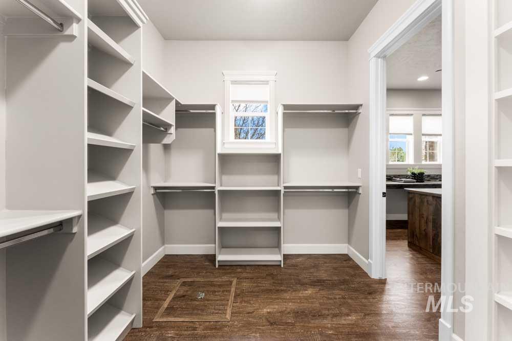 2515 W Cadbury Dr, Eagle, Idaho 83616, 4 Bedrooms, 2.5 Bathrooms, Residential For Sale, Price $1,400,000, 98979539