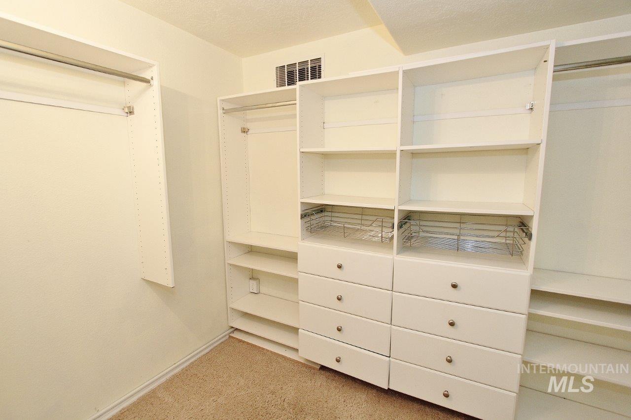 1124 Virginia Circle, Nampa, Idaho 83687-8670, 6 Bedrooms, 3 Bathrooms, Residential For Sale, Price $992,000, 98979546