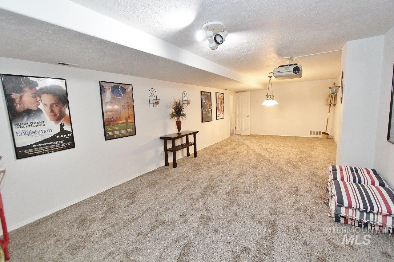 1124 Virginia Circle, Nampa, Idaho 83687-8670, 6 Bedrooms, 3 Bathrooms, Residential For Sale, Price $992,000, 98979546