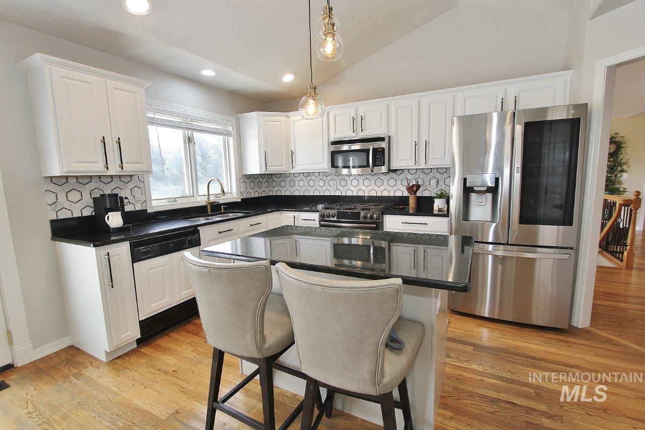 1124 Virginia Circle, Nampa, Idaho 83687-8670, 6 Bedrooms, 3 Bathrooms, Residential For Sale, Price $992,000, 98979546