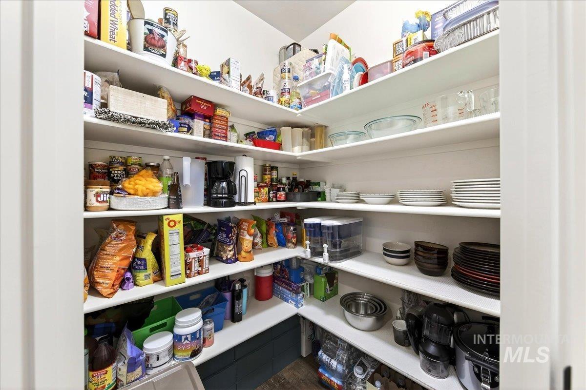 3048 W San Remo St, Meridian, Idaho 83646, 4 Bedrooms, 3.5 Bathrooms, Residential For Sale, Price $749,900, 98979547