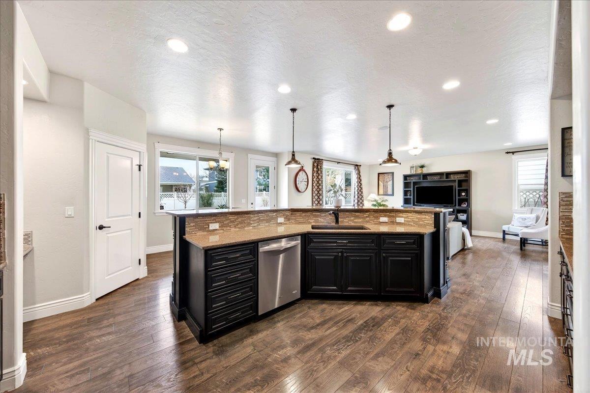 3048 W San Remo St, Meridian, Idaho 83646, 4 Bedrooms, 3.5 Bathrooms, Residential For Sale, Price $749,900, 98979547