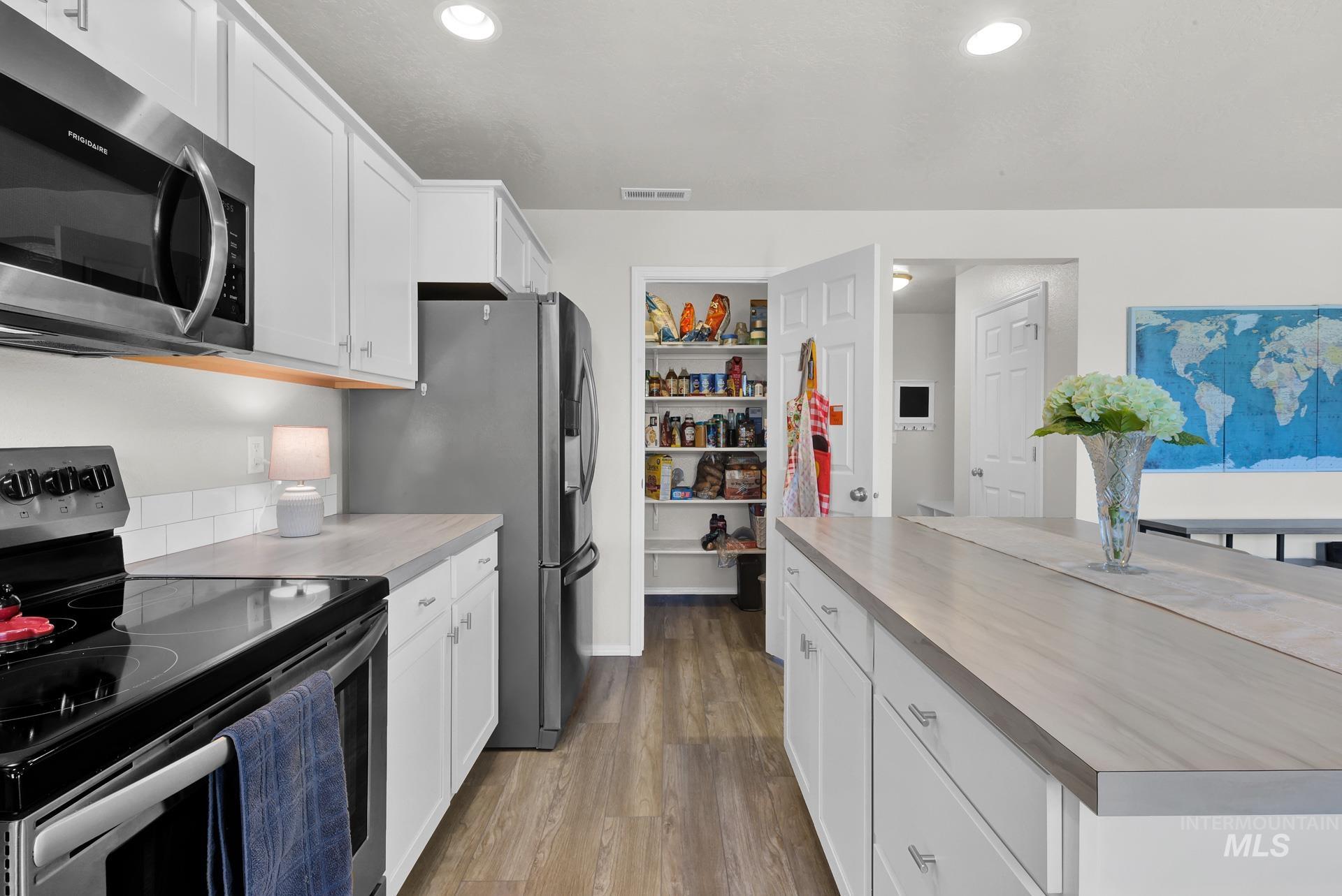 1629 N Bisque Ave, Kuna, Idaho 83634, 4 Bedrooms, 2.5 Bathrooms, Residential For Sale, Price $485,000, 98979548