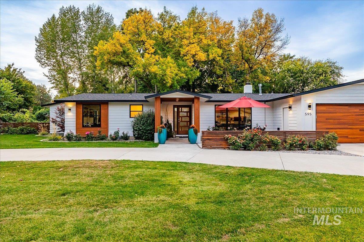 595 S El Blanco Dr, Boise, Idaho 83709, 3 Bedrooms, 3.5 Bathrooms, Residential For Sale, Price $885,000, 98979549