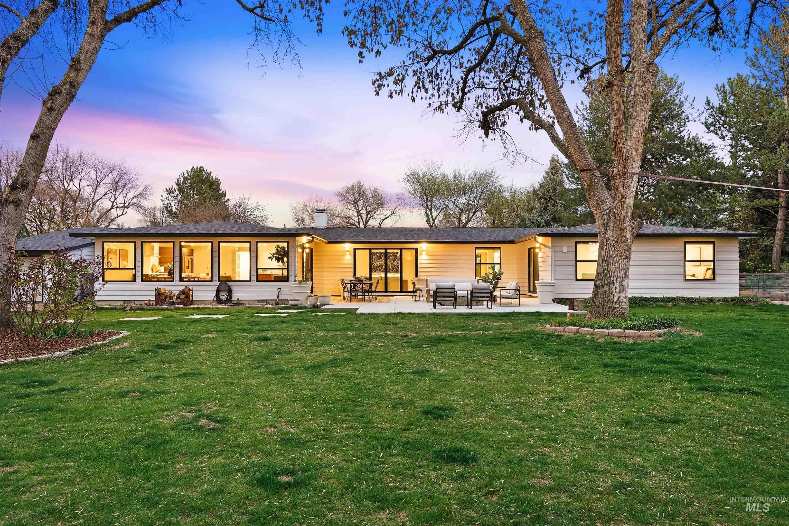 595 S El Blanco Dr, Boise, Idaho 83709, 3 Bedrooms, 3.5 Bathrooms, Residential For Sale, Price $885,000, 98979549