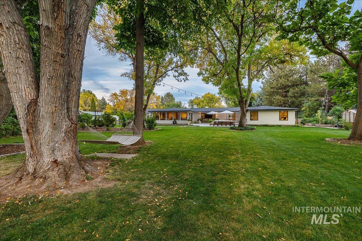 595 S El Blanco Dr, Boise, Idaho 83709, 3 Bedrooms, 3.5 Bathrooms, Residential For Sale, Price $885,000, 98979549