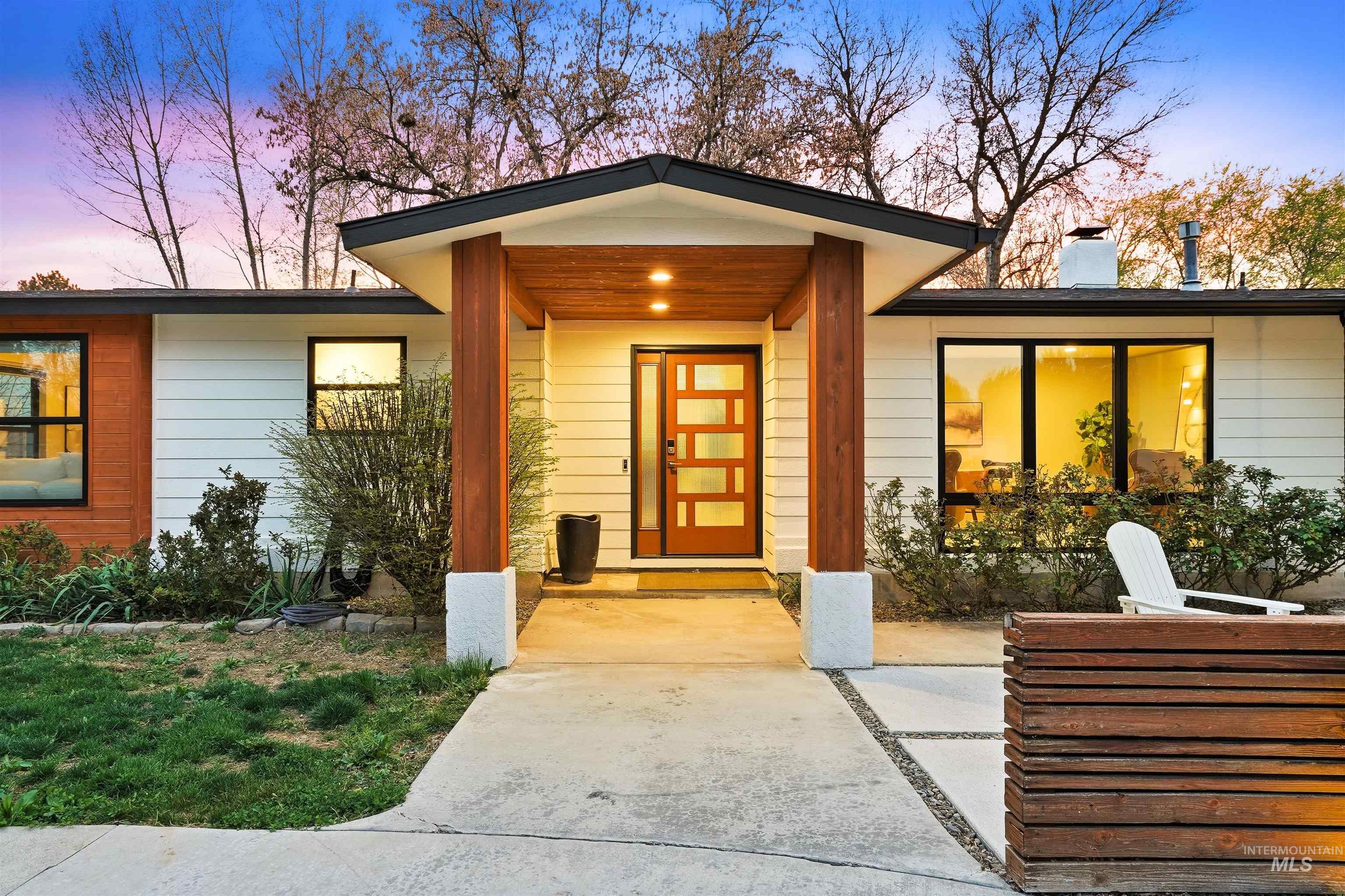 595 S El Blanco Dr, Boise, Idaho 83709, 3 Bedrooms, 3.5 Bathrooms, Residential For Sale, Price $885,000, 98979549