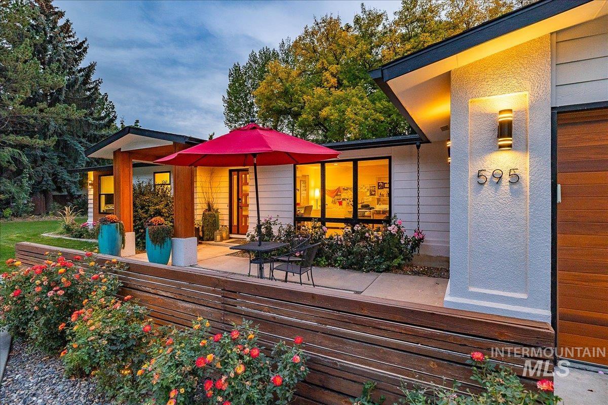 595 S El Blanco Dr, Boise, Idaho 83709, 3 Bedrooms, 3.5 Bathrooms, Residential For Sale, Price $885,000, 98979549