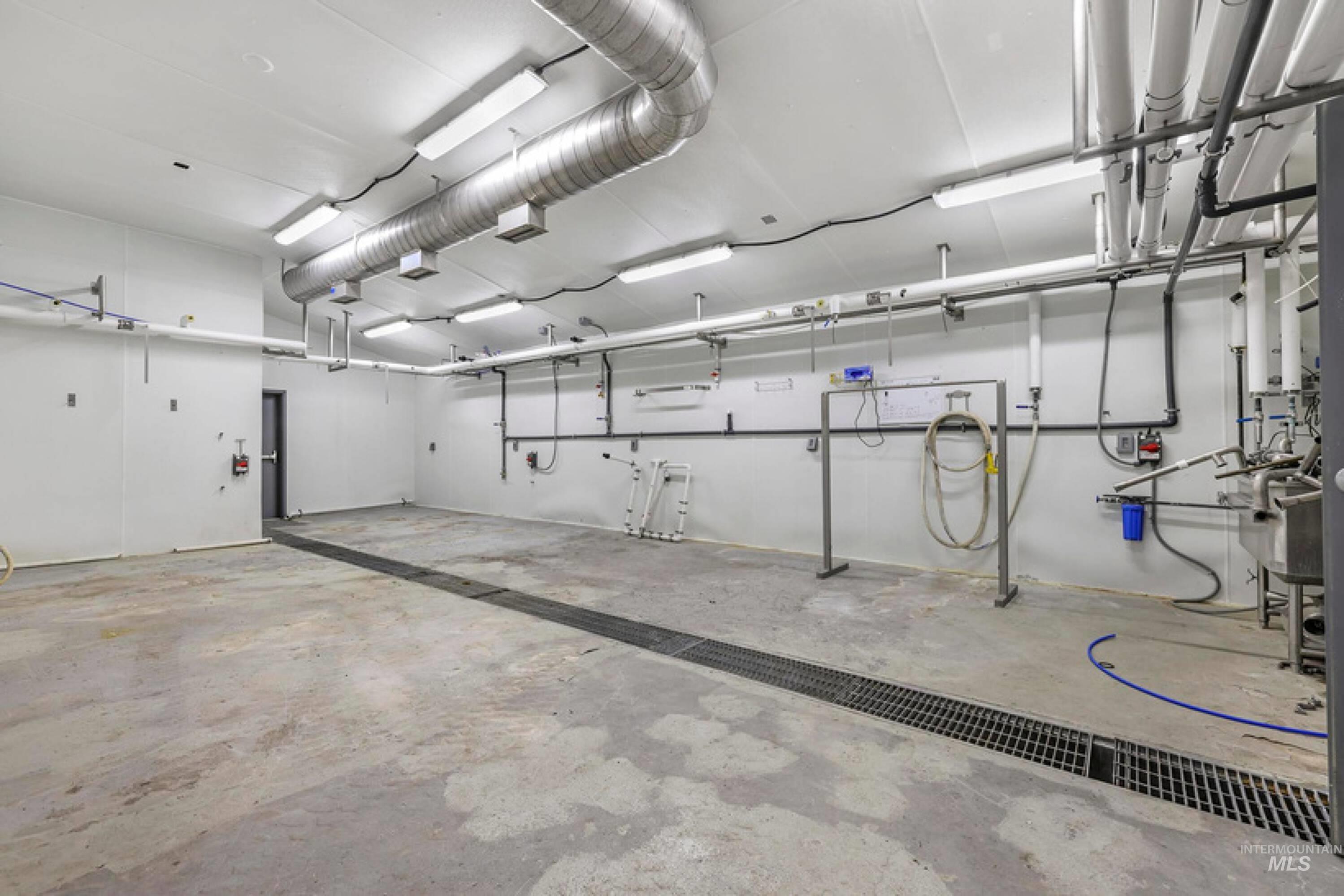 319 N Main street, Kimberly, Idaho 83341, Business/Commercial For Sale, Price $74,016,MLS 98979550