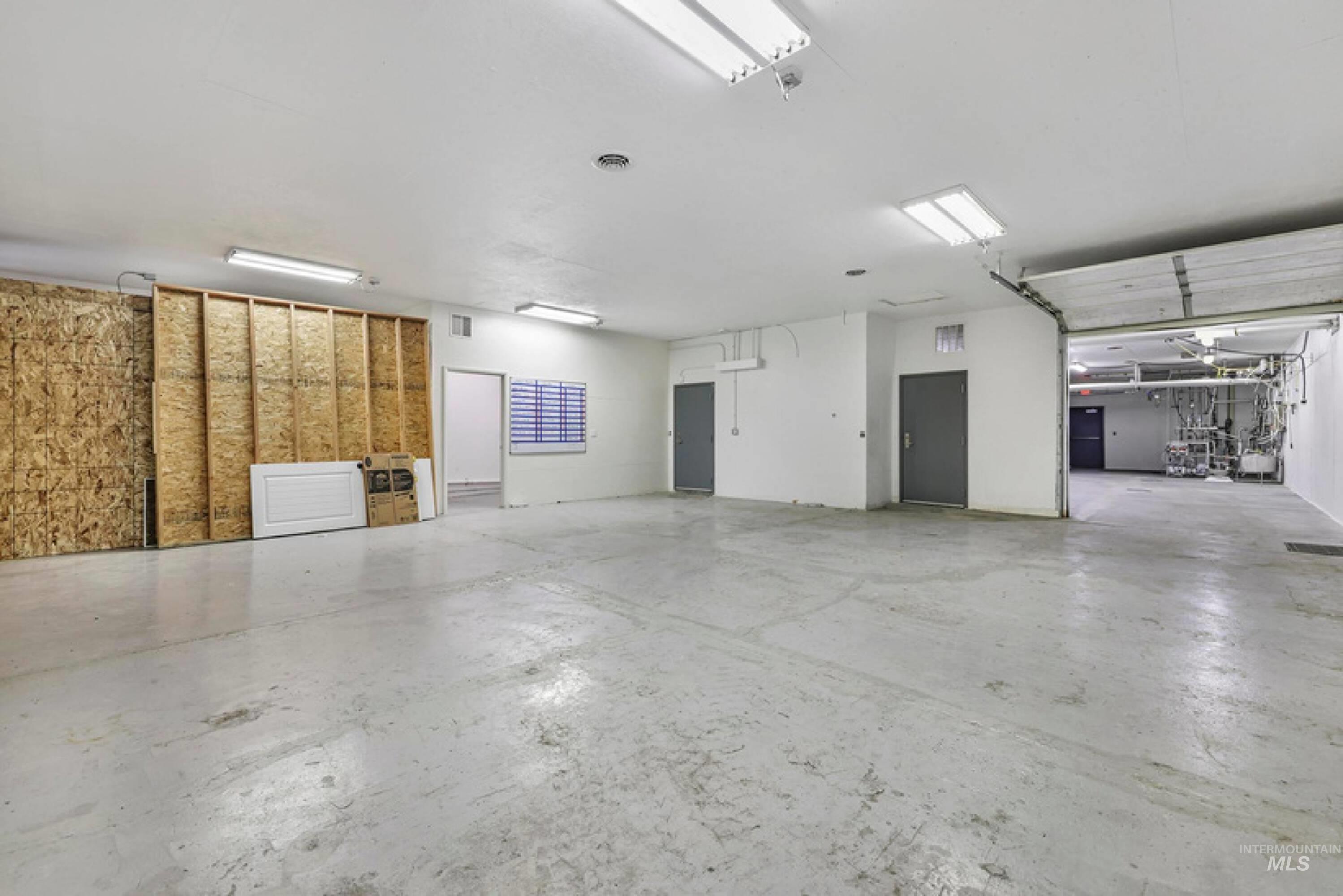 319 N Main street, Kimberly, Idaho 83341, Business/Commercial For Sale, Price $74,016,MLS 98979550