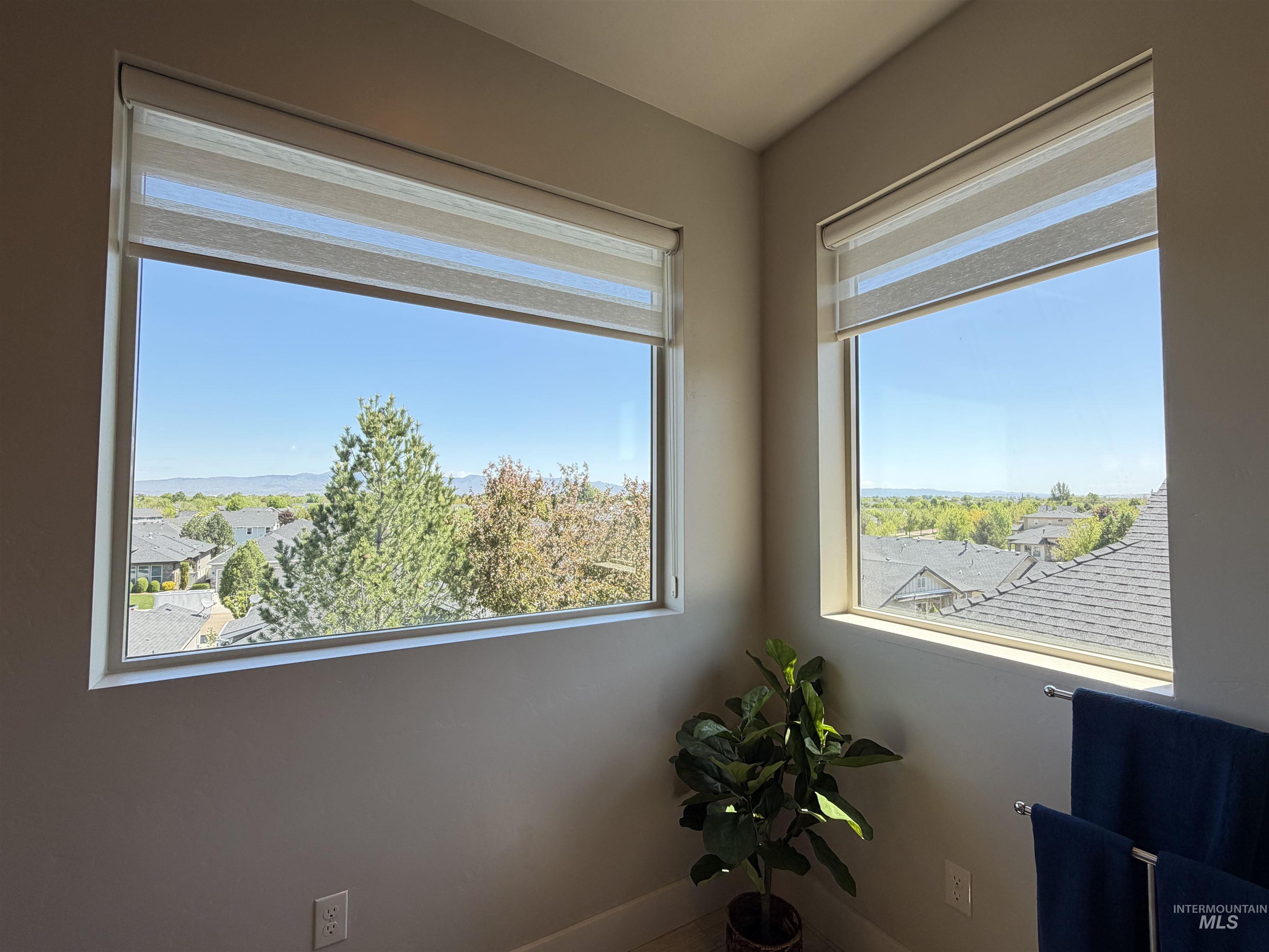 1112 E Wrightwood Drive, Meridian, Idaho 83642, 4 Bedrooms, 3 Bathrooms, Residential For Sale, Price $759,900, 98979554