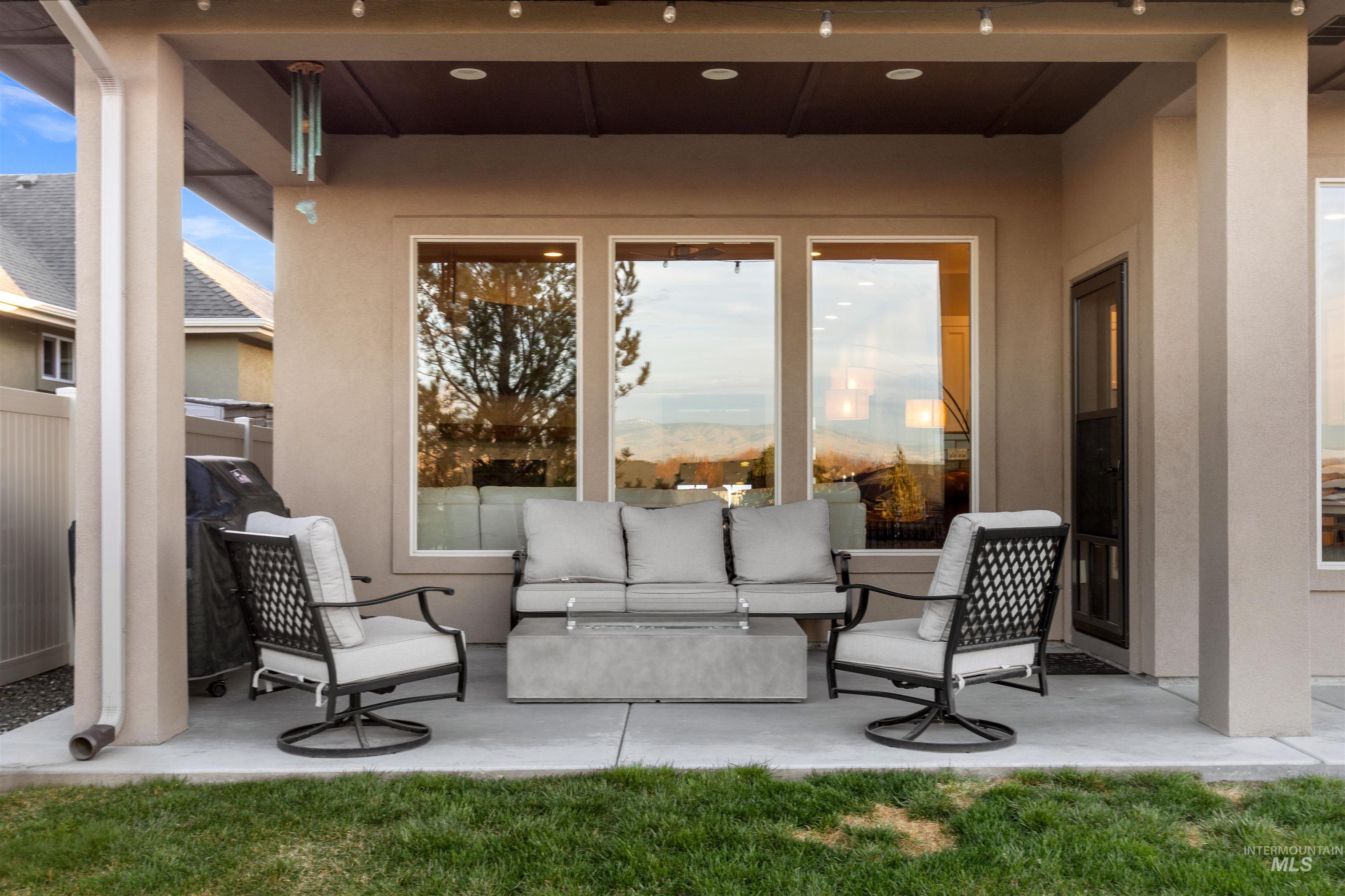 1112 E Wrightwood Drive, Meridian, Idaho 83642, 4 Bedrooms, 3 Bathrooms, Residential For Sale, Price $759,900, 98979554