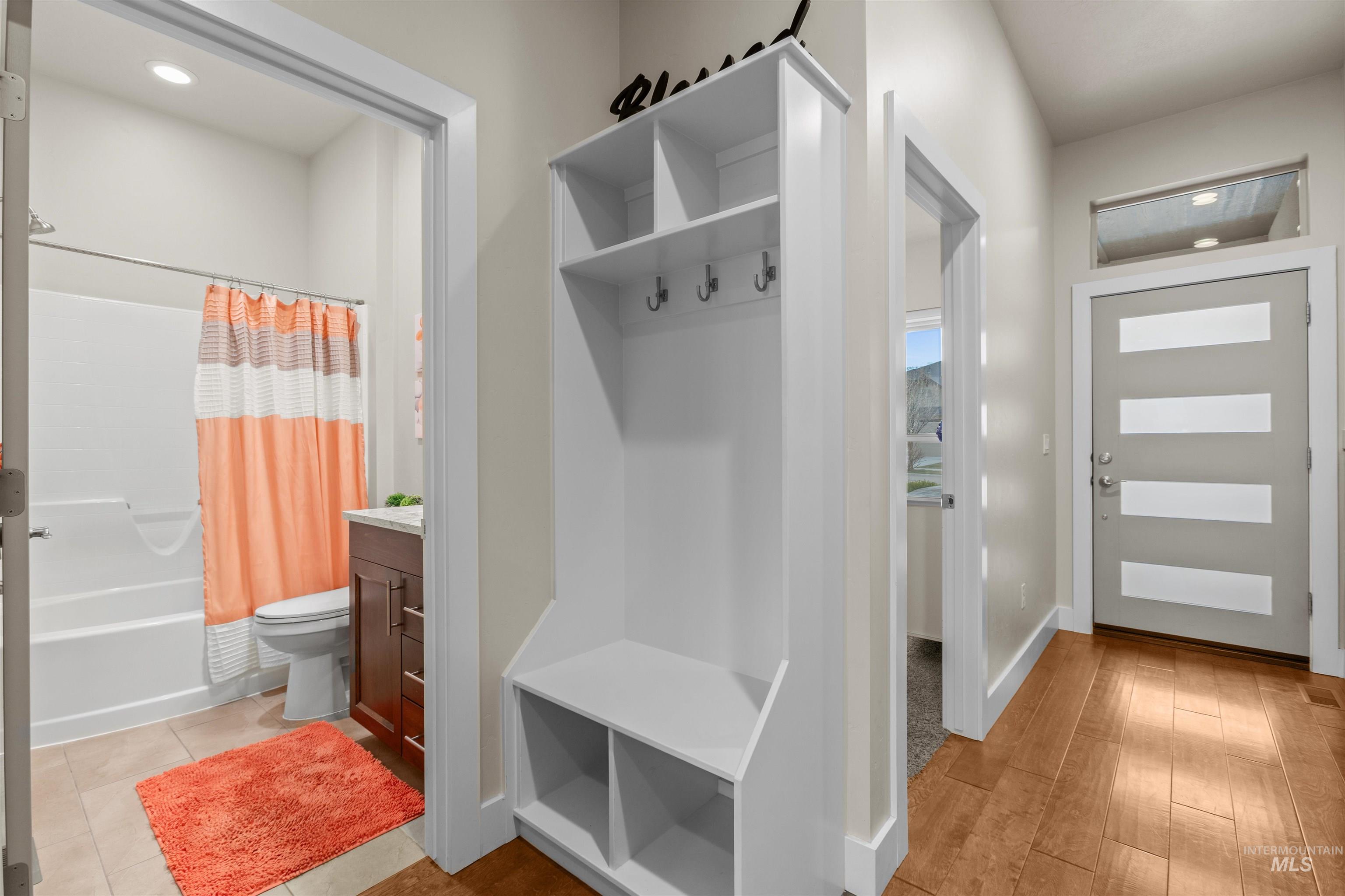 1112 E Wrightwood, Meridian, Idaho 83642, 4 Bedrooms, 3 Bathrooms, Residential For Sale, Price $775,000, 98979554