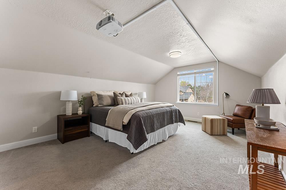 151 N Lost Canyon, Eagle, Idaho 83616-7222, 5 Bedrooms, 3.5 Bathrooms, Residential For Sale, Price $999,900, 98979555