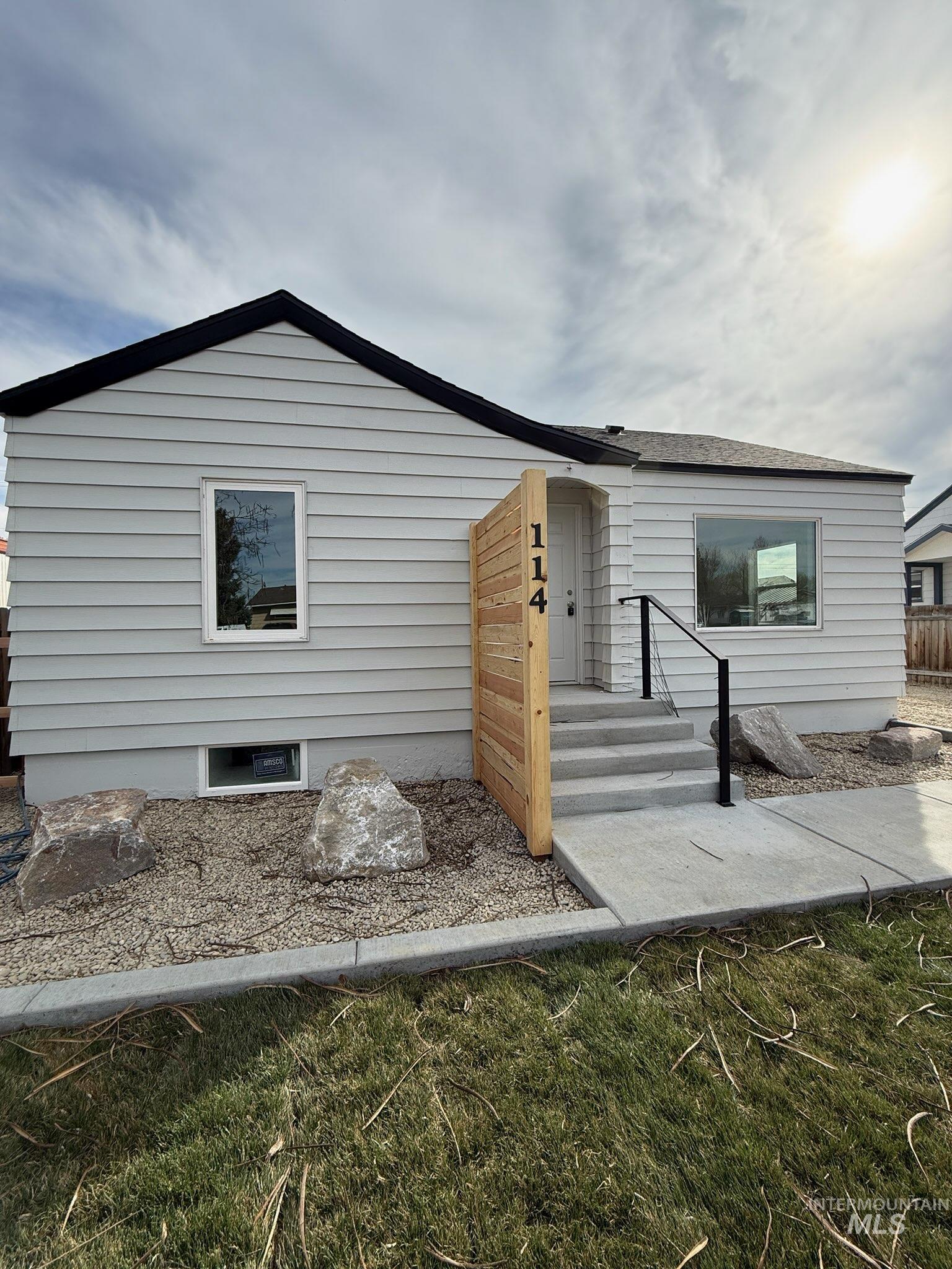 114 E Montana, Homedale, Idaho 83628, 4 Bedrooms, 2 Bathrooms, Residential For Sale, Price $460,000, 98979559