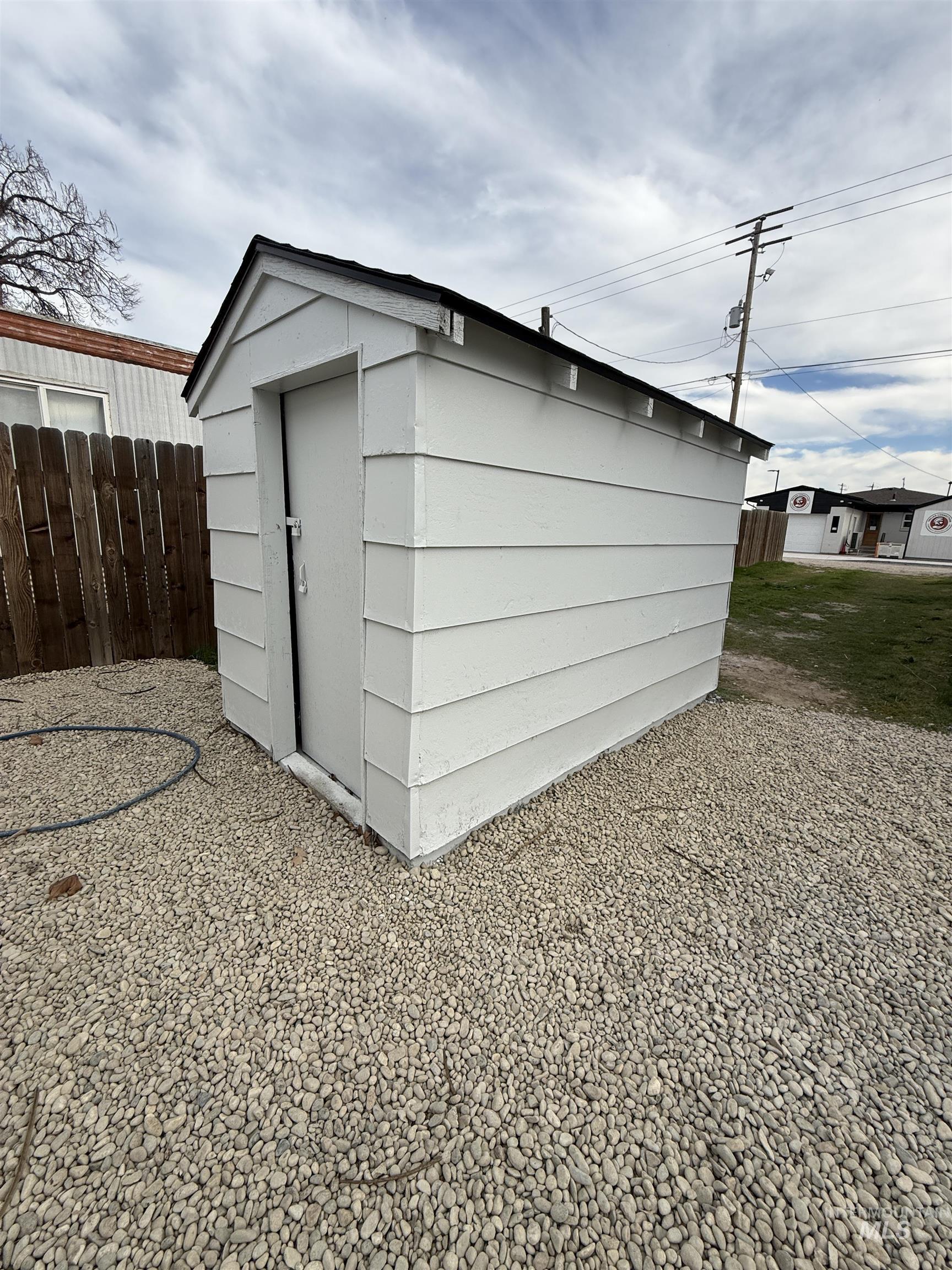 114 E Montana, Homedale, Idaho 83628, 4 Bedrooms, 2 Bathrooms, Residential For Sale, Price $460,000, 98979559