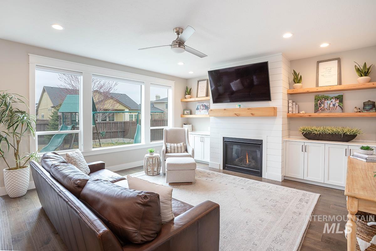 3644 W Ladle Rapids St, Meridian, Idaho 83646, 4 Bedrooms, 4 Bathrooms, Residential For Sale, Price $899,900, 98979561