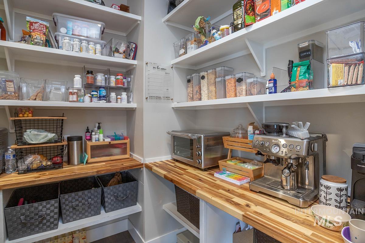 3644 W Ladle Rapids St, Meridian, Idaho 83646, 4 Bedrooms, 4 Bathrooms, Residential For Sale, Price $899,900, 98979561