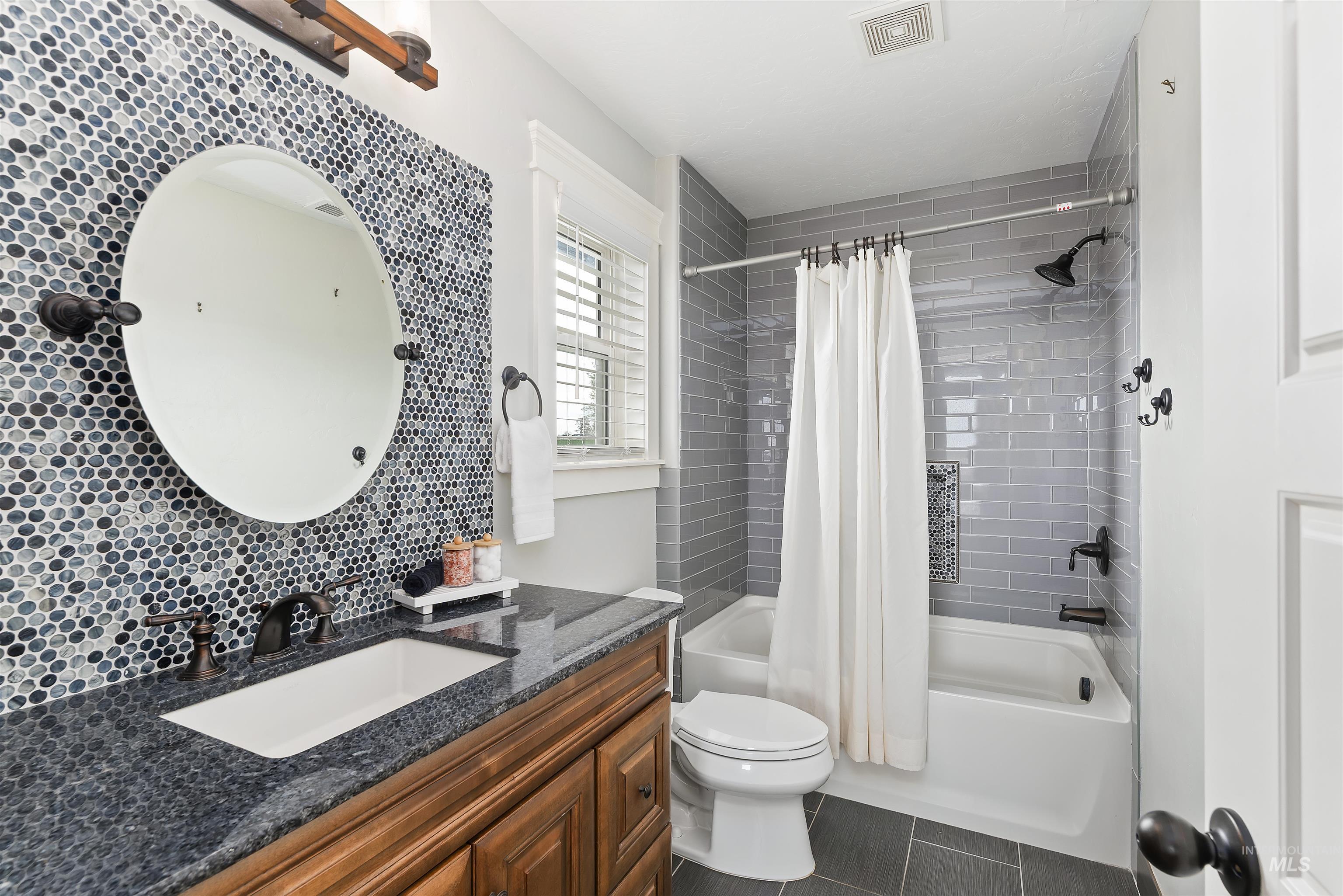 12359 Rivendell Ct, Nampa, Idaho 83686-5697, 5 Bedrooms, 4.5 Bathrooms, Residential For Sale, Price $999,900, 98979563