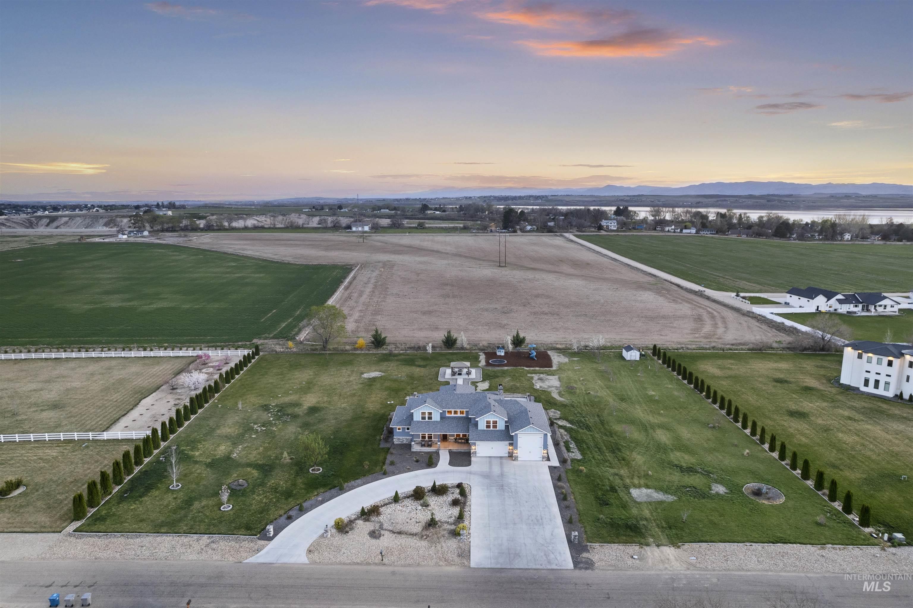 12359 Rivendell Ct, Nampa, Idaho 83686-5697, 5 Bedrooms, 4.5 Bathrooms, Residential For Sale, Price $999,900, 98979563