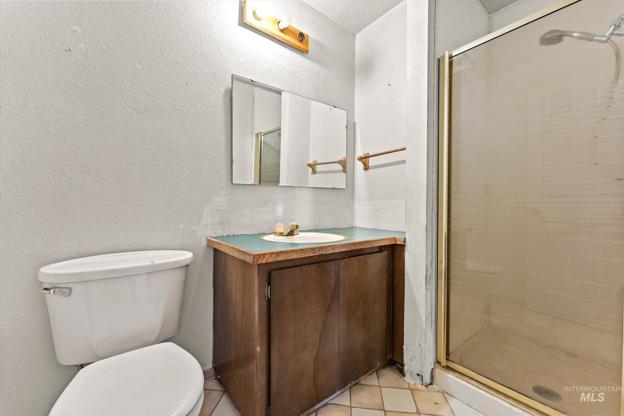 6267 Deer Flat Rd, Nampa, Idaho 83686, 5 Bedrooms, 3 Bathrooms, Residential For Sale, Price $399,000, 98979566