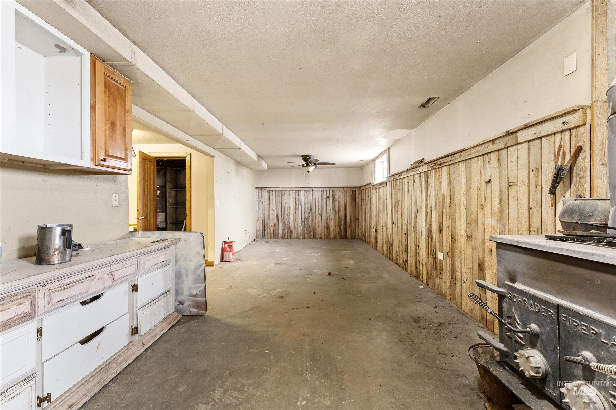 6267 Deer Flat Rd, Nampa, Idaho 83686, 5 Bedrooms, 3 Bathrooms, Residential For Sale, Price $399,000, 98979566