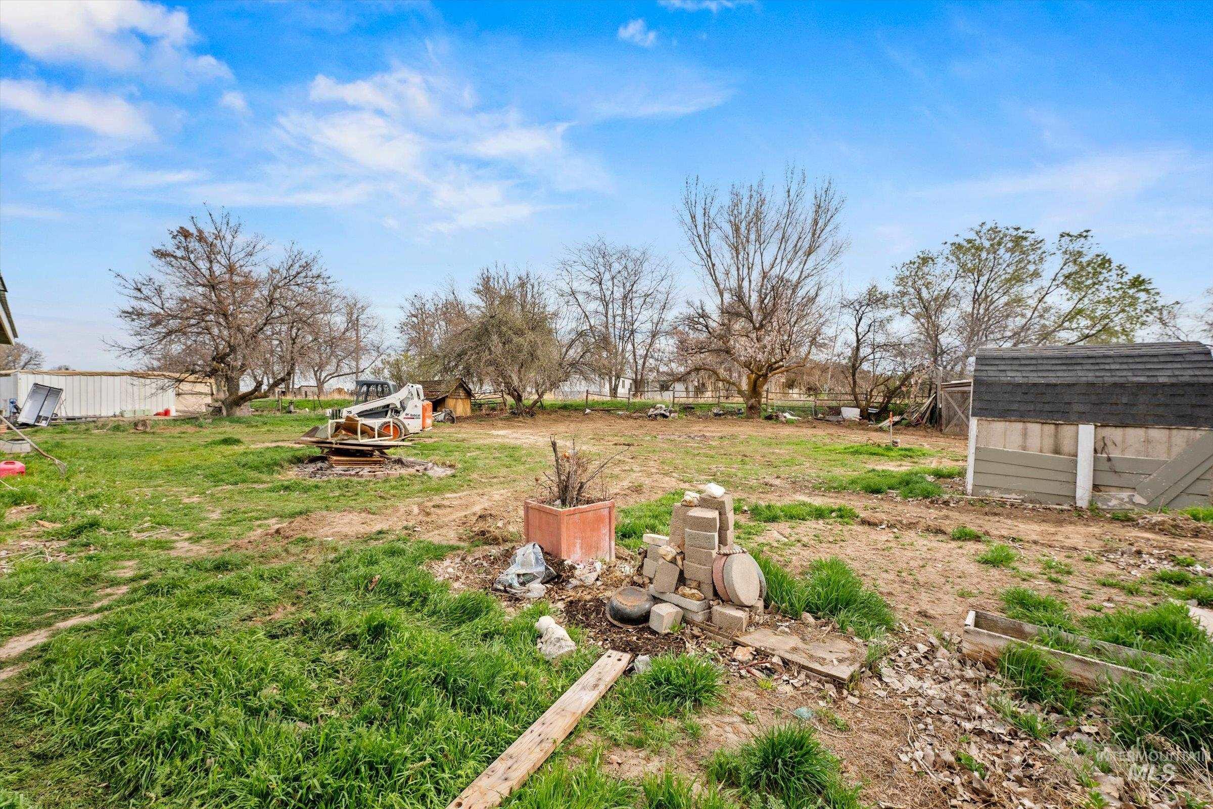 6267 Deer Flat Rd, Nampa, Idaho 83686, 5 Bedrooms, 3 Bathrooms, Residential For Sale, Price $399,000, 98979566