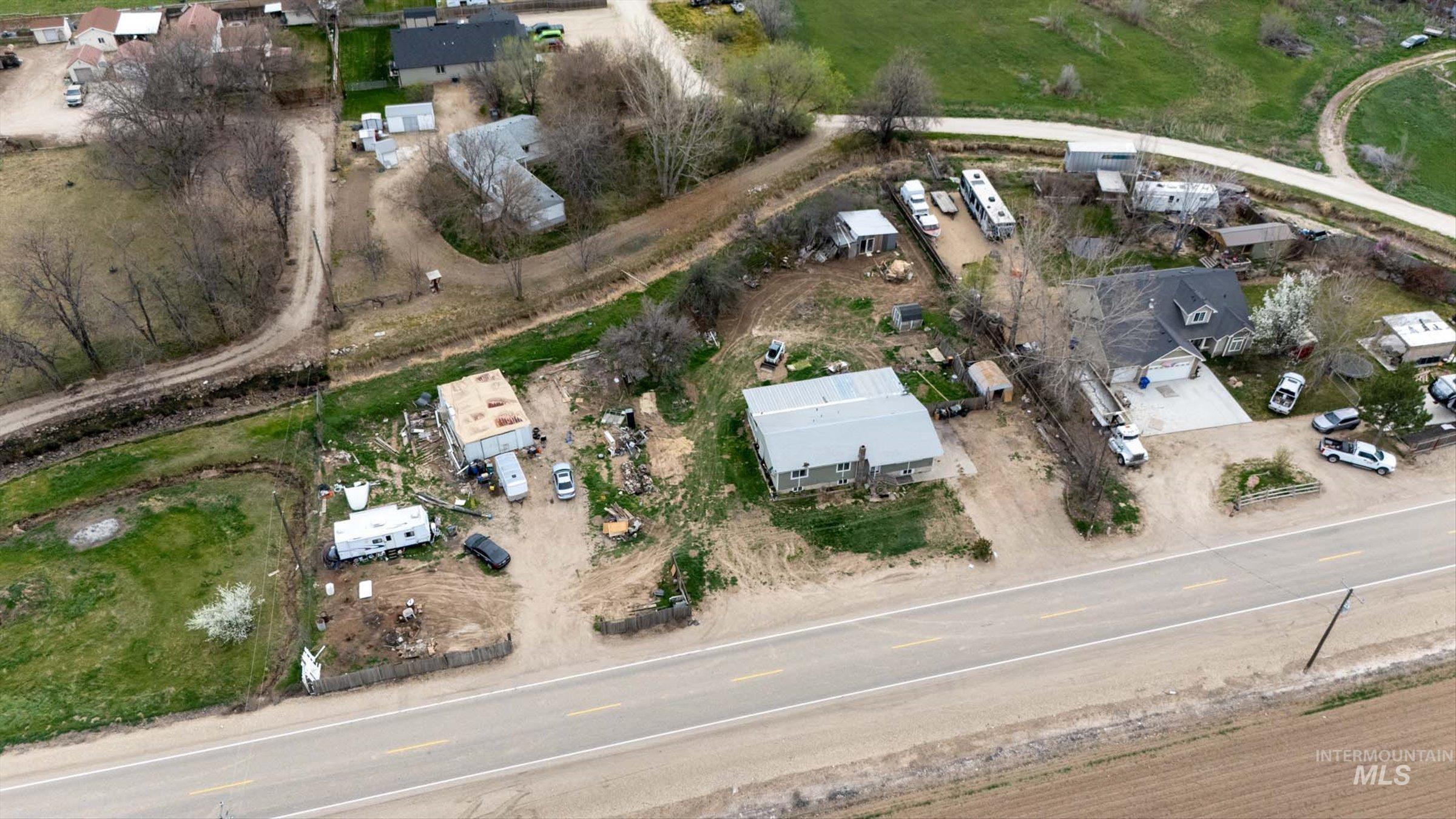 6267 Deer Flat Rd, Nampa, Idaho 83686, 5 Bedrooms, 3 Bathrooms, Residential For Sale, Price $399,000, 98979566