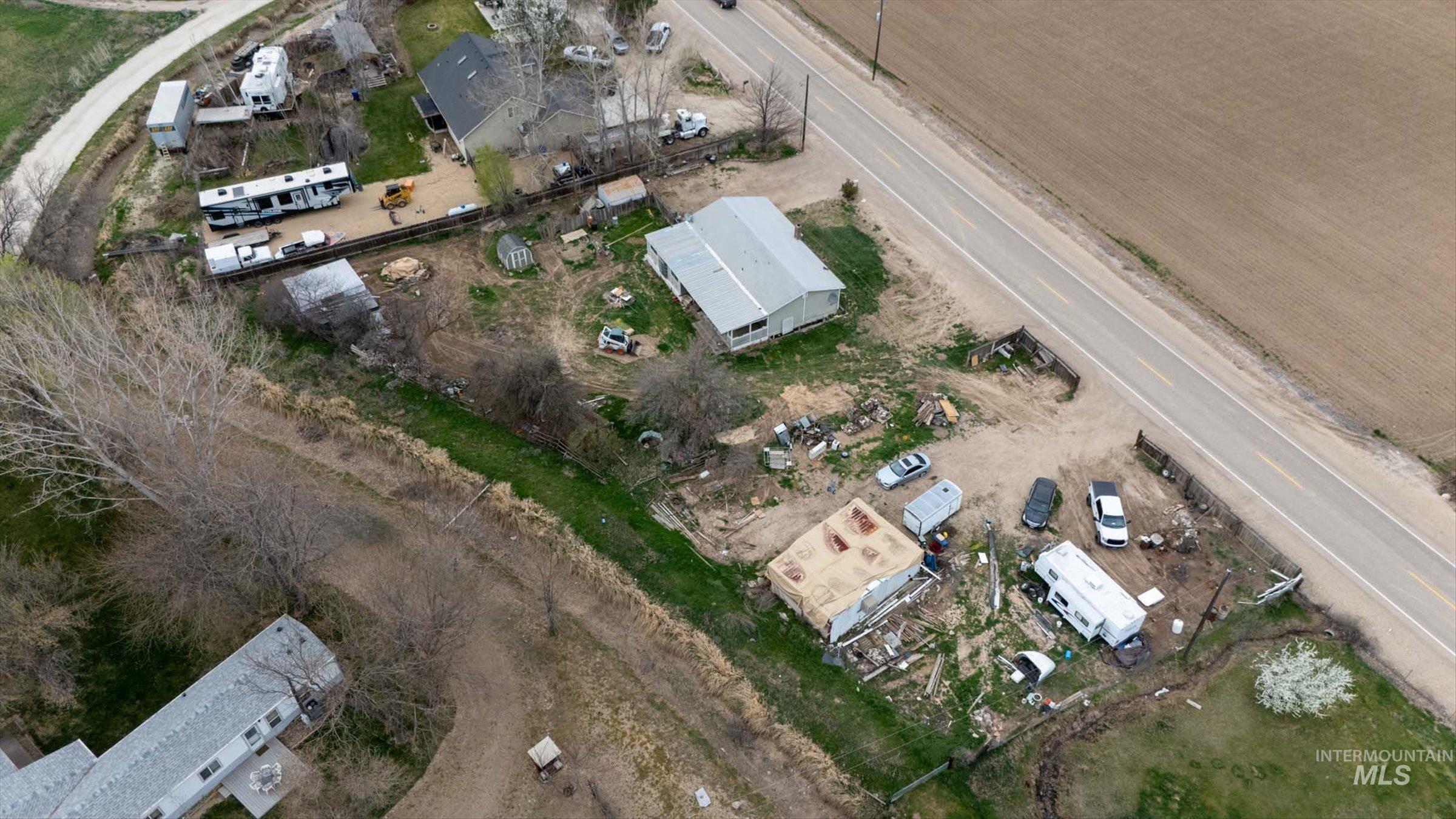 6267 Deer Flat Rd, Nampa, Idaho 83686, 5 Bedrooms, 3 Bathrooms, Residential For Sale, Price $399,000, 98979566