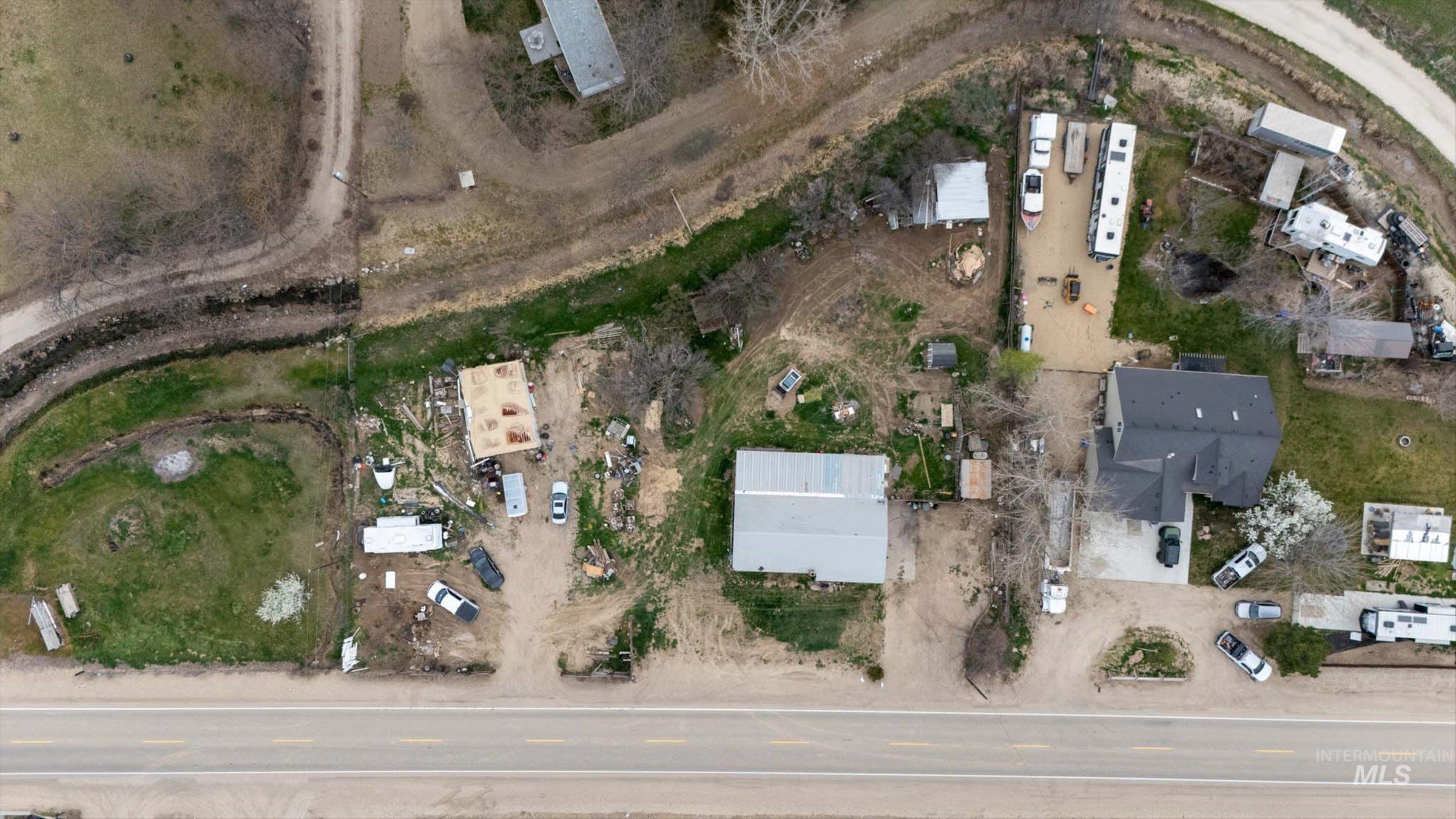 6267 Deer Flat Rd, Nampa, Idaho 83686, 5 Bedrooms, 3 Bathrooms, Residential For Sale, Price $399,000, 98979566