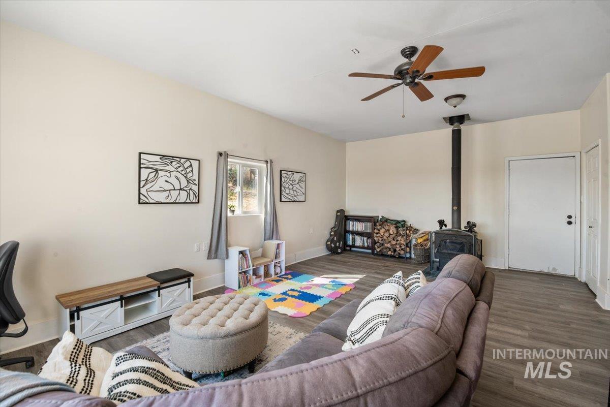 1492 Weiser River Road, Weiser, Idaho 83672, 3 Bedrooms, 2 Bathrooms, Residential For Sale, Price $489,000,MLS 98979567