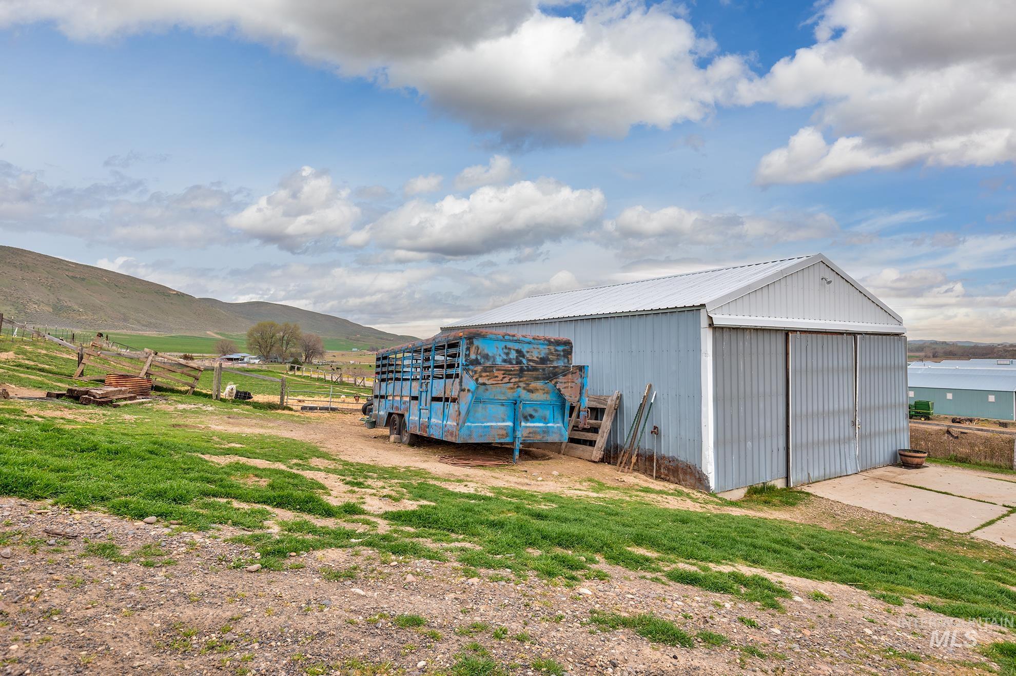 1492 Weiser River Road, Weiser, Idaho 83672, 3 Bedrooms, 2 Bathrooms, Residential For Sale, Price $489,000,MLS 98979567