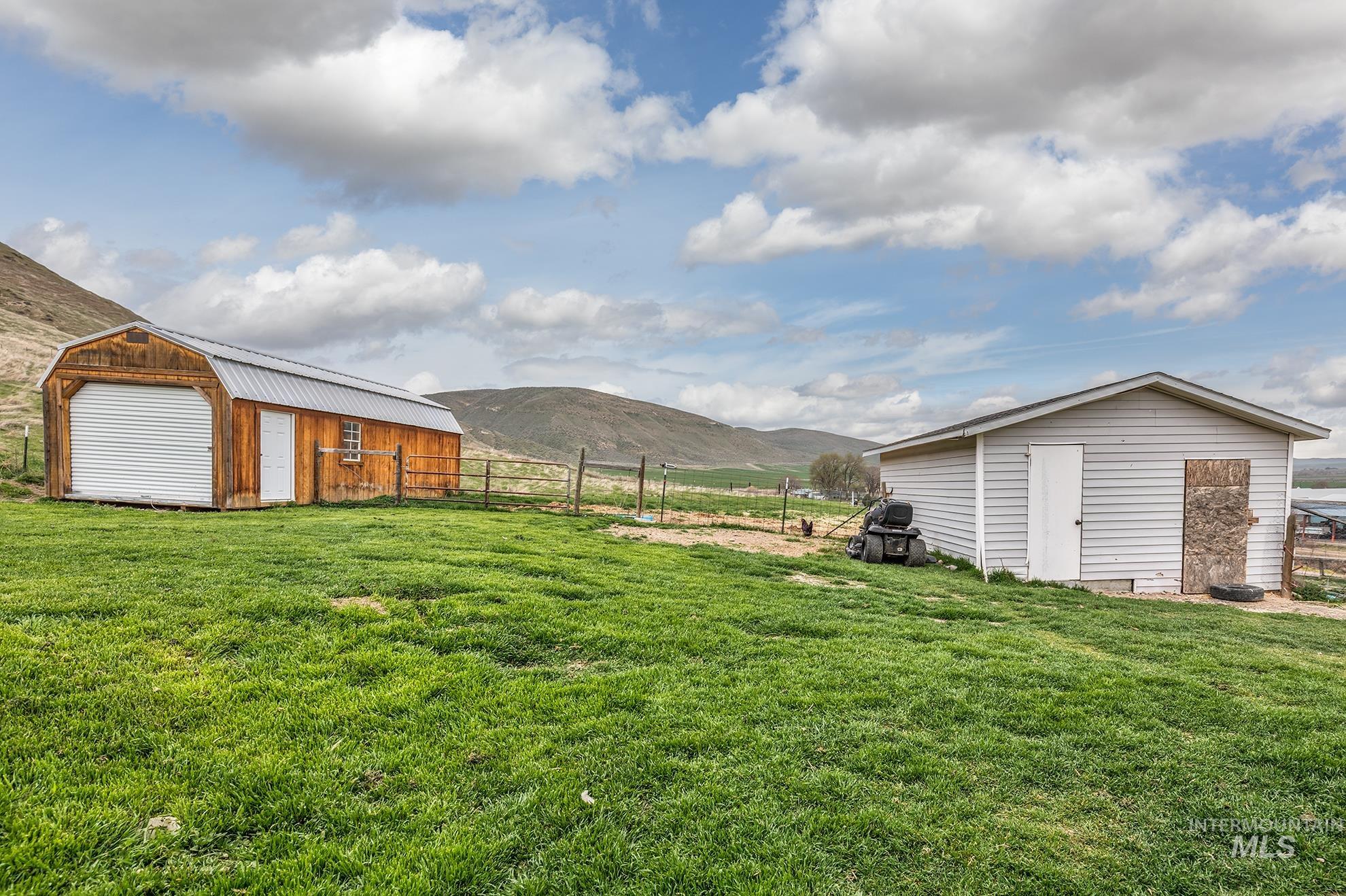 1492 Weiser River Road, Weiser, Idaho 83672, 3 Bedrooms, 2 Bathrooms, Residential For Sale, Price $489,000,MLS 98979567
