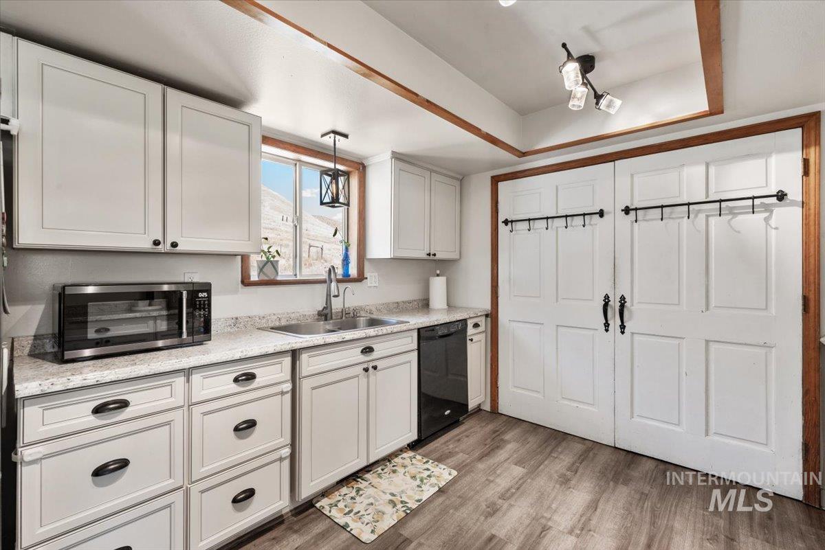 1492 Weiser River Road, Weiser, Idaho 83672, 3 Bedrooms, 2 Bathrooms, Residential For Sale, Price $489,000,MLS 98979567