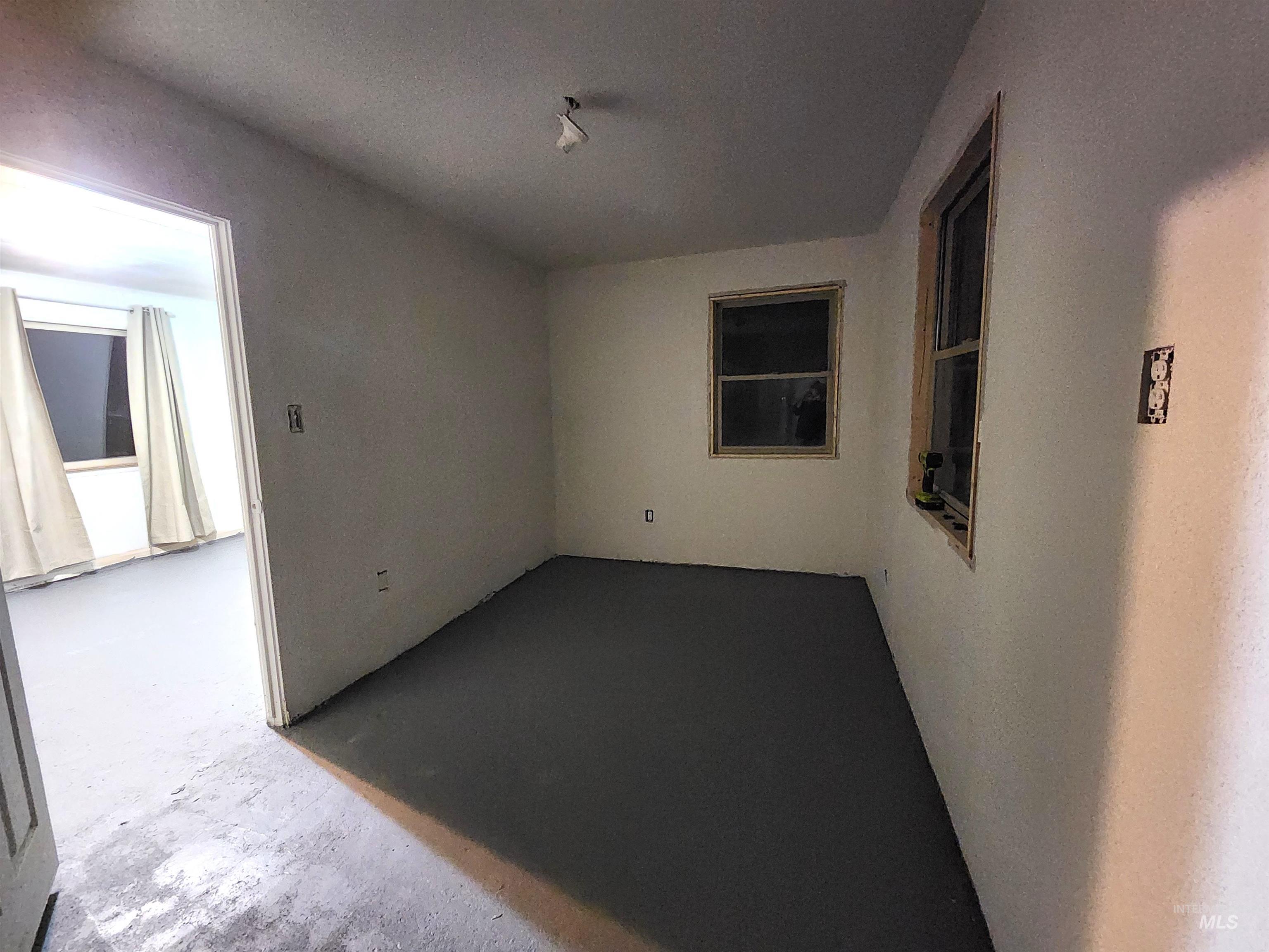 188 Morton, Vale, Oregon 97918, 2 Bedrooms, 1 Bathroom, Residential For Sale, Price $199,000,MLS 98979572