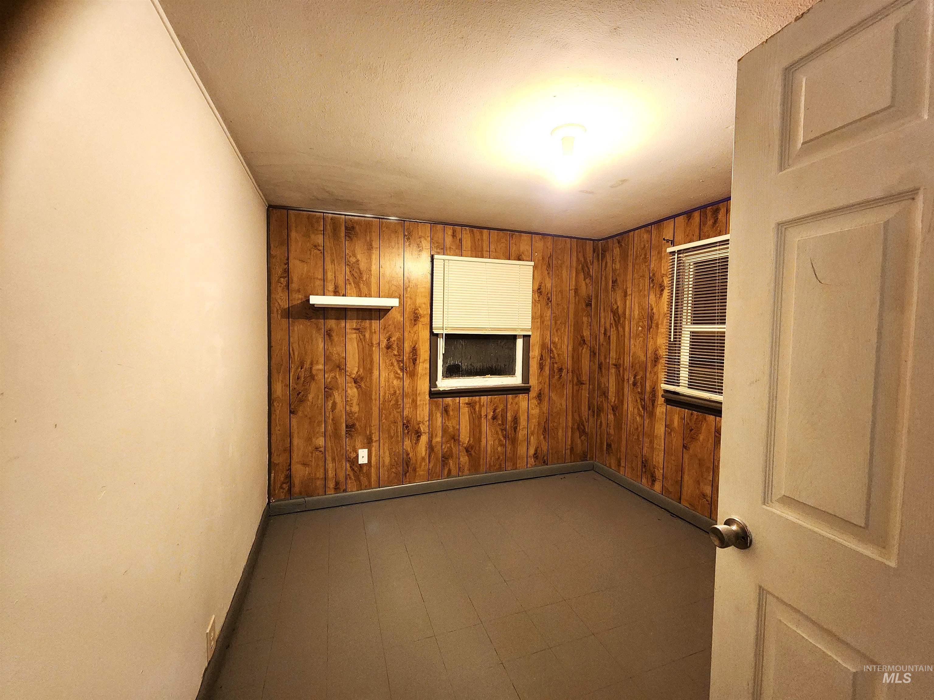 188 Morton, Vale, Oregon 97918, 2 Bedrooms, 1 Bathroom, Residential For Sale, Price $199,000,MLS 98979572