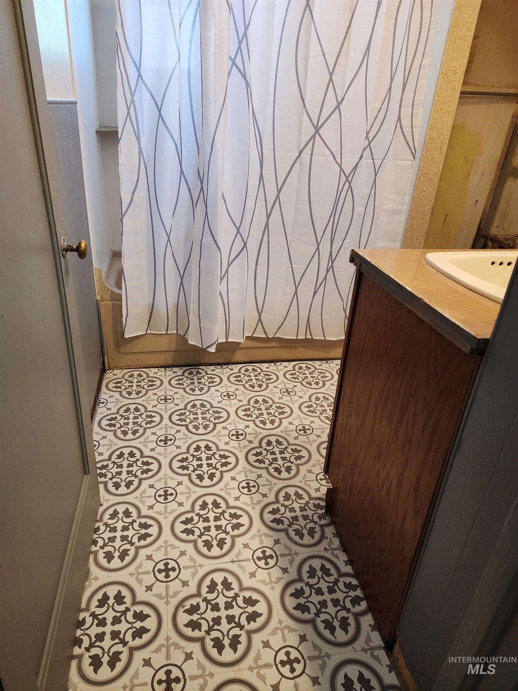 188 Morton, Vale, Oregon 97918, 2 Bedrooms, 1 Bathroom, Residential For Sale, Price $199,000,MLS 98979572