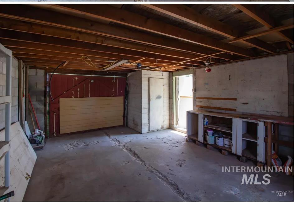 188 Morton, Vale, Oregon 97918, 2 Bedrooms, 1 Bathroom, Residential For Sale, Price $199,000,MLS 98979572