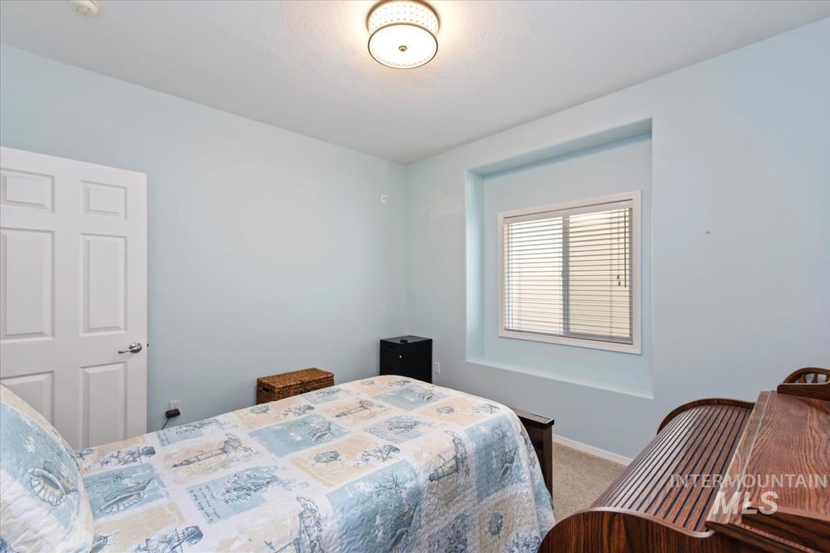 9169 W Lancelot Court, Boise, Idaho 83704, 2 Bedrooms, 2 Bathrooms, Residential For Sale, Price $350,000,MLS 98979573