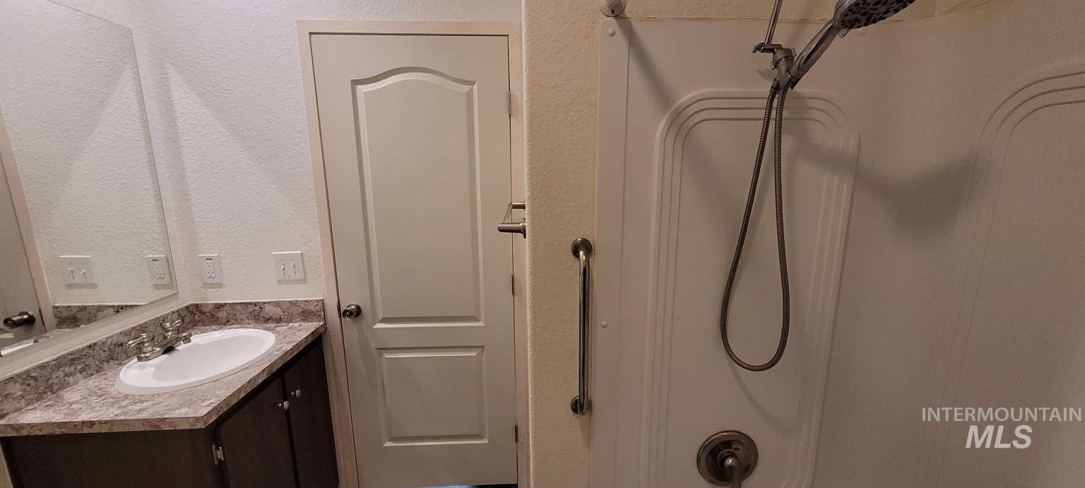 2960 N Linda Vista Ln, Boise, Idaho 83704, 1 Bedroom, 1 Bathroom, Residential For Sale, Price $56,000, 98979577