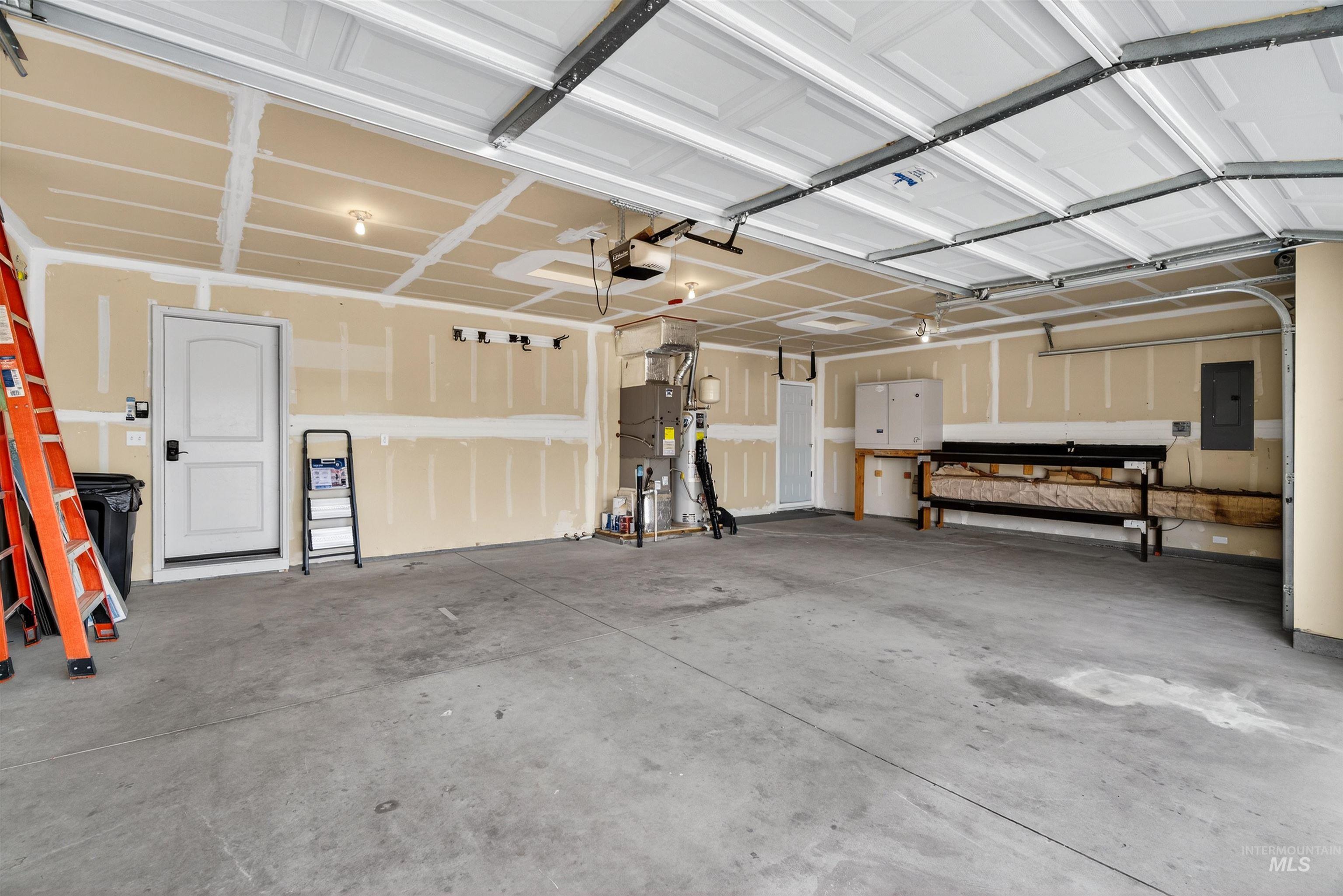 7837 E Bratton Dr, Nampa, Idaho 83687, 3 Bedrooms, 2 Bathrooms, Residential For Sale, Price $394,537, 98979578