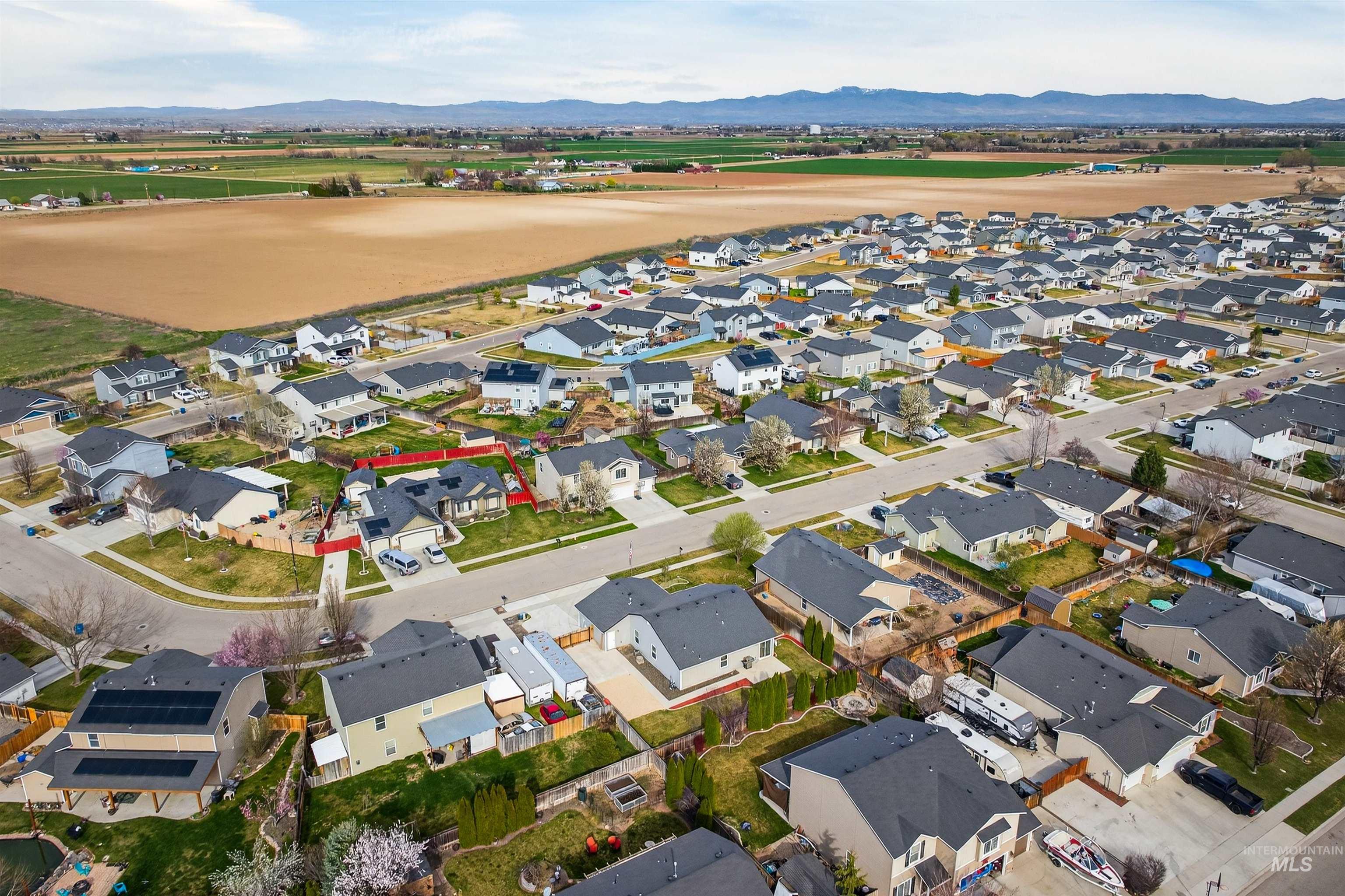 7837 E Bratton Dr, Nampa, Idaho 83687, 3 Bedrooms, 2 Bathrooms, Residential For Sale, Price $394,537, 98979578