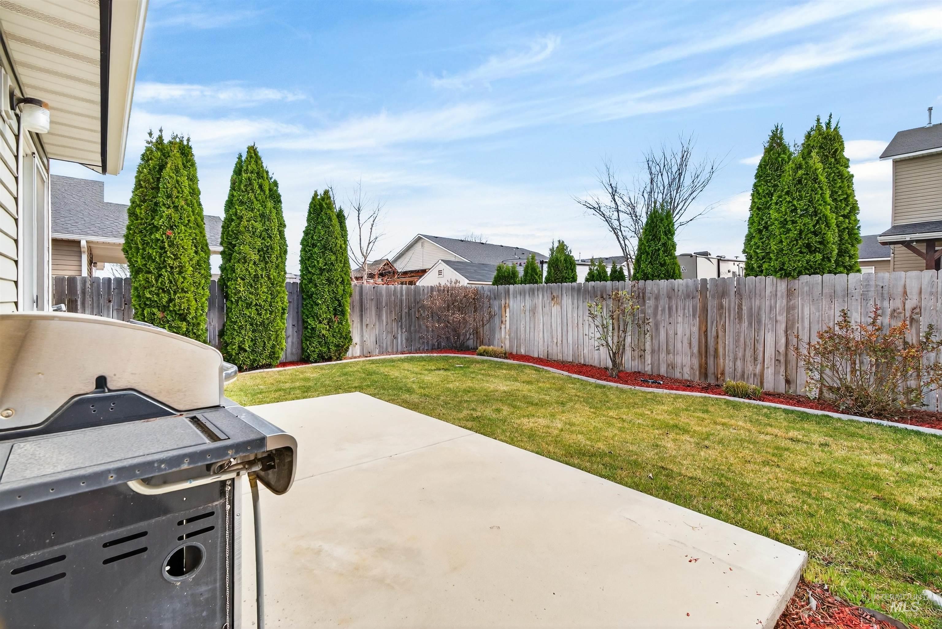 7837 E Bratton Dr, Nampa, Idaho 83687, 3 Bedrooms, 2 Bathrooms, Residential For Sale, Price $394,537, 98979578