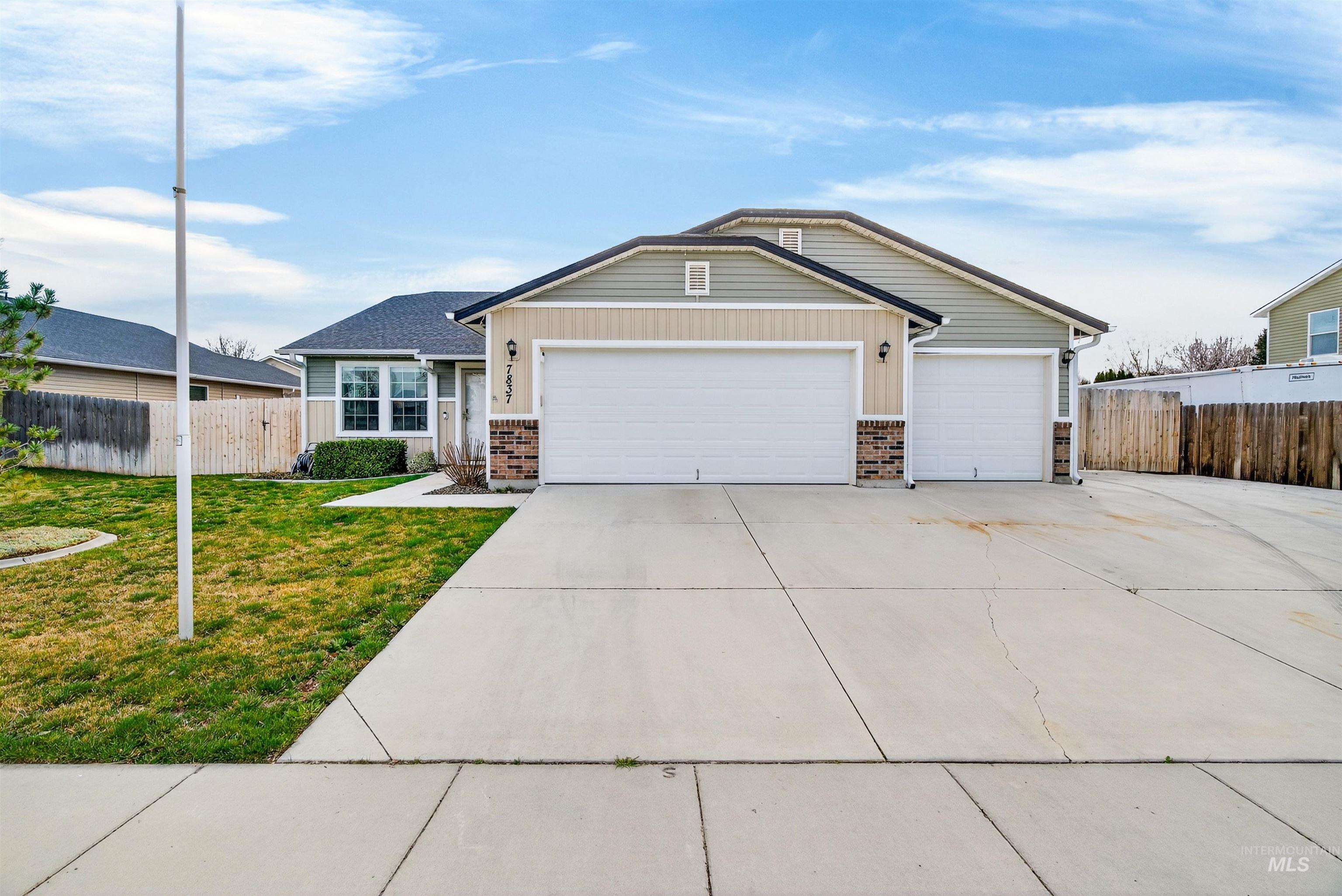 7837 E Bratton Dr, Nampa, Idaho 83687, 3 Bedrooms, 2 Bathrooms, Residential For Sale, Price $394,537, 98979578